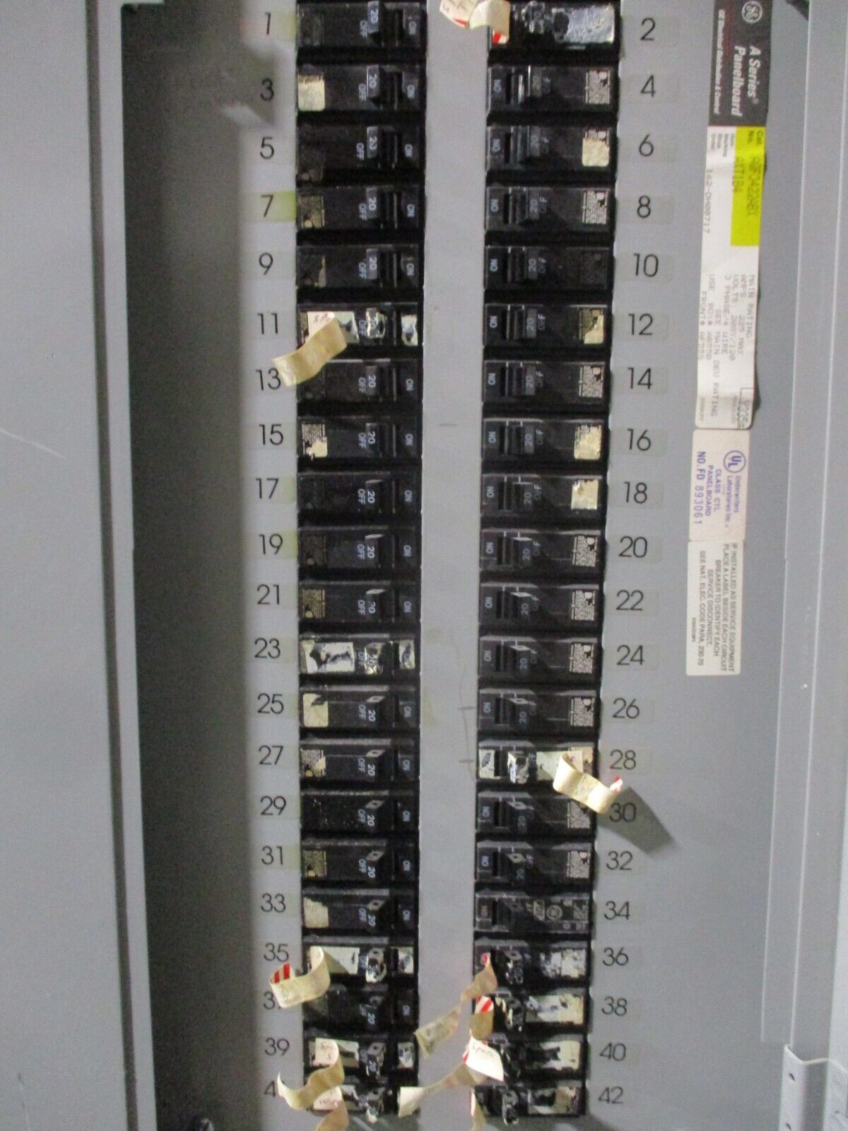 GE Panelboard AQF3422ABX 225 Amp Main Breaker 208Y/120 V 3 Phases Used
