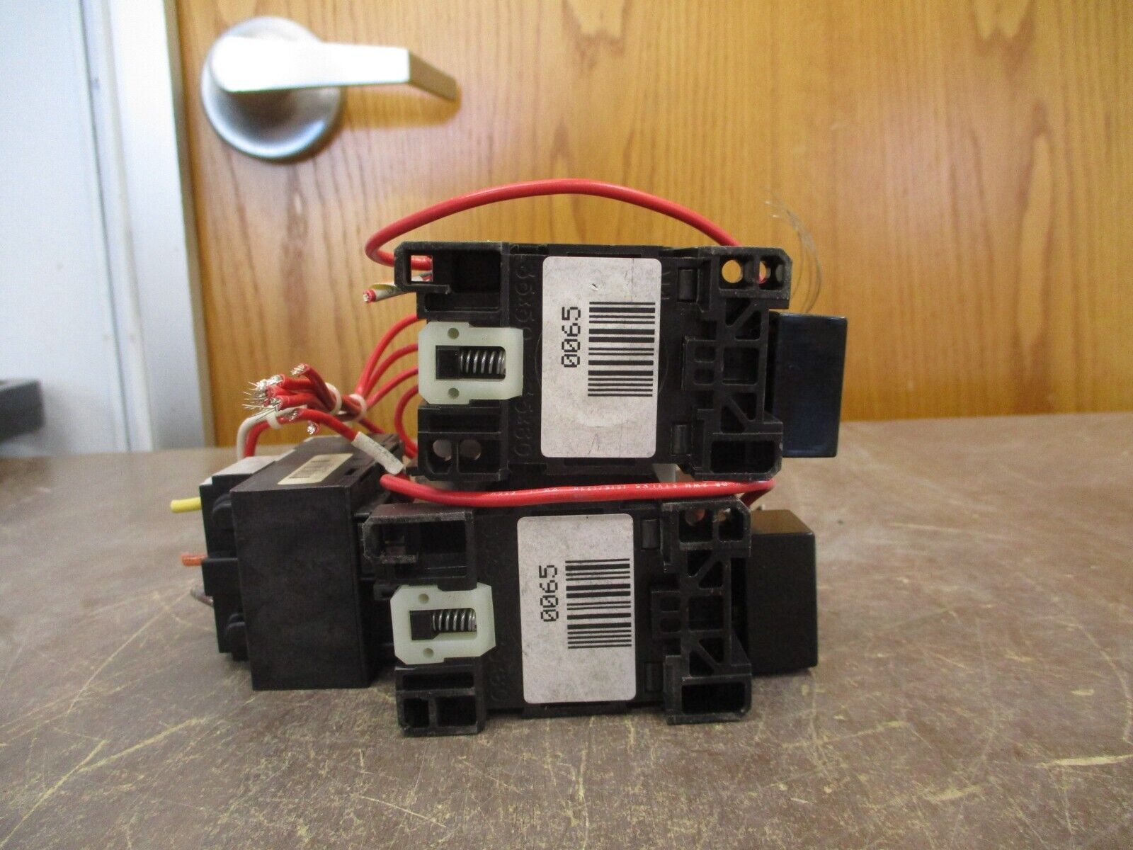 Allen-Bradley Reversing Starter 100-A12ND3 / 193-A2F1 120V Coil Trip: 3.7-12A