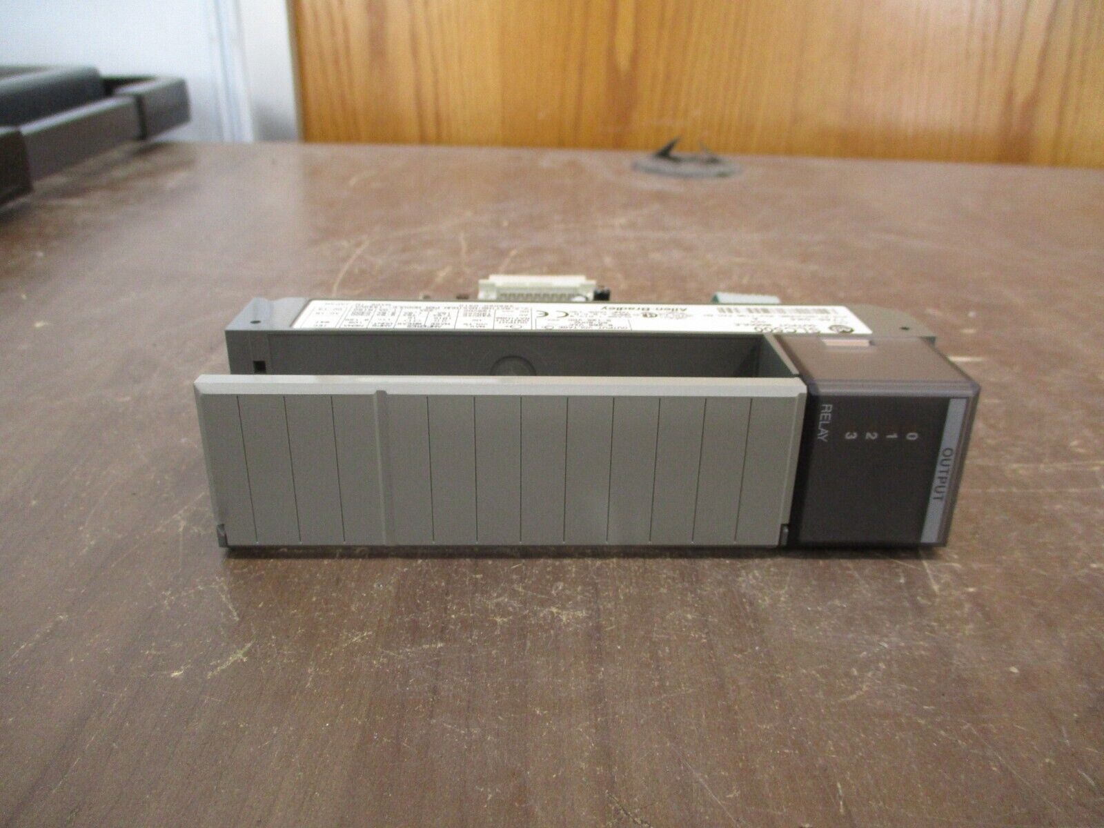 Allen-Bradley SLC 500 Output Module 1746-OW4 Ser. A Used