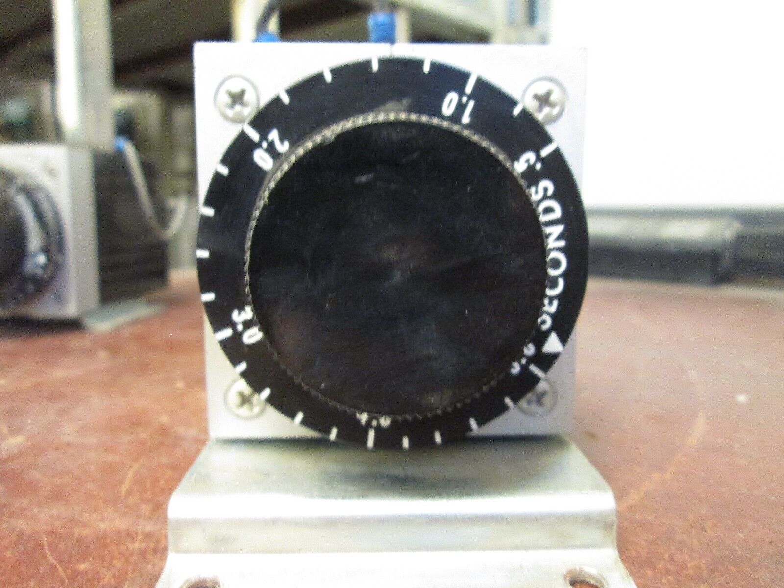 Agastat Timer 7022L27B Range: 0.5 - 5 Sec 208/240V Used