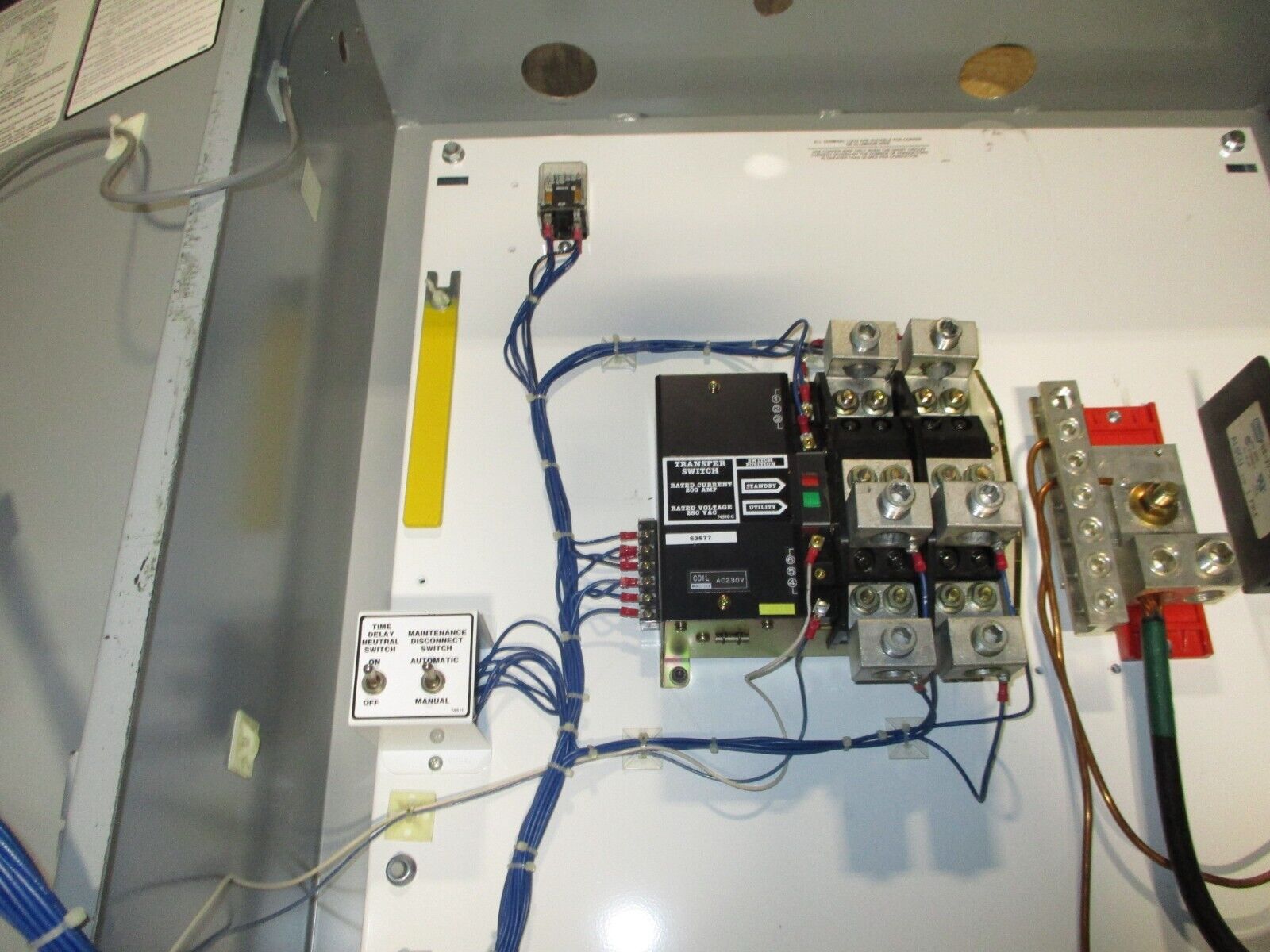 Generac Automatic Transfer Switch 91A01541-W 200A 120/240V 1Ph Used