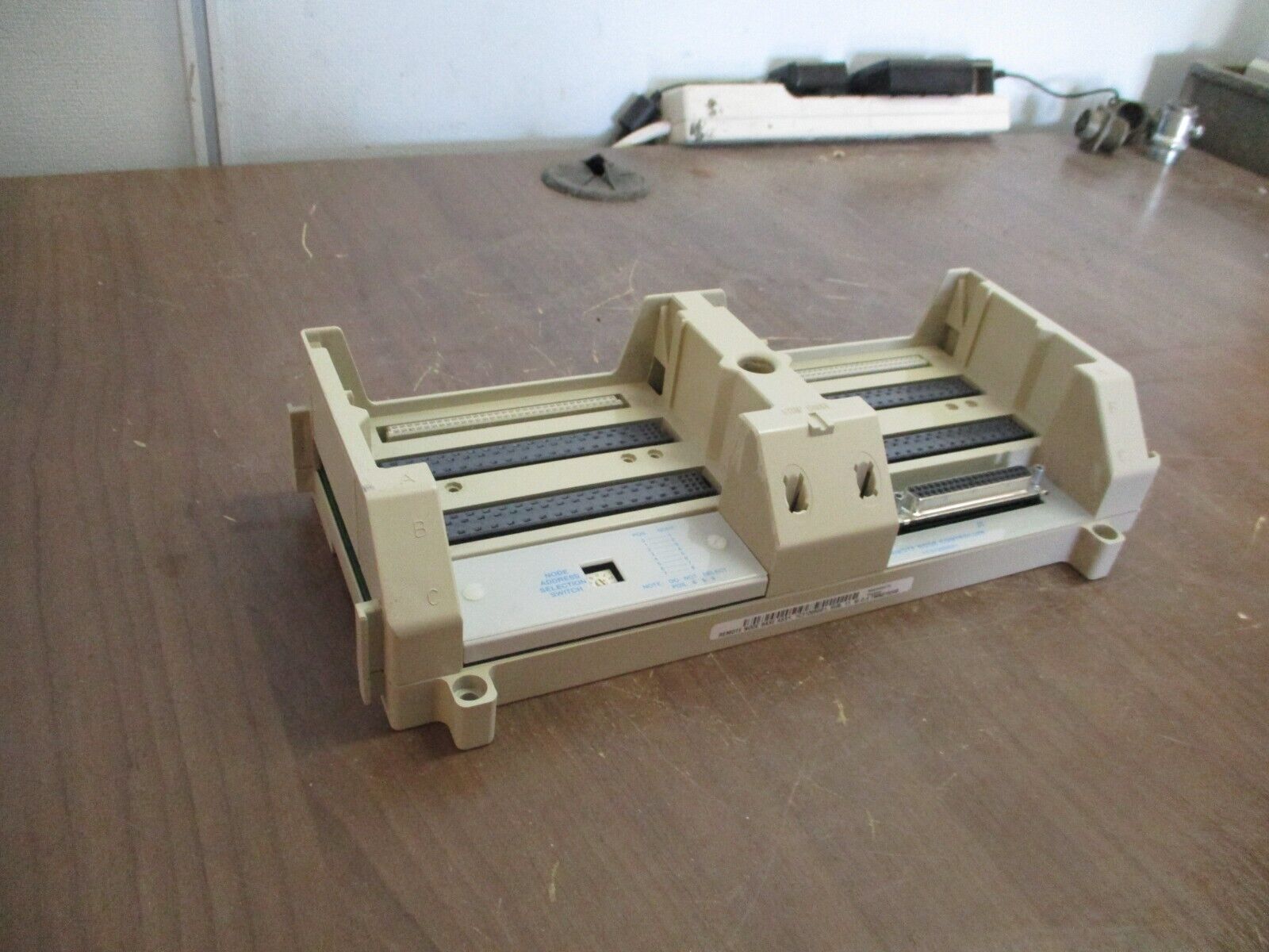 Emerson Ovation Remote Node Base Assembly 1C31205G01 Sub. 11 Used