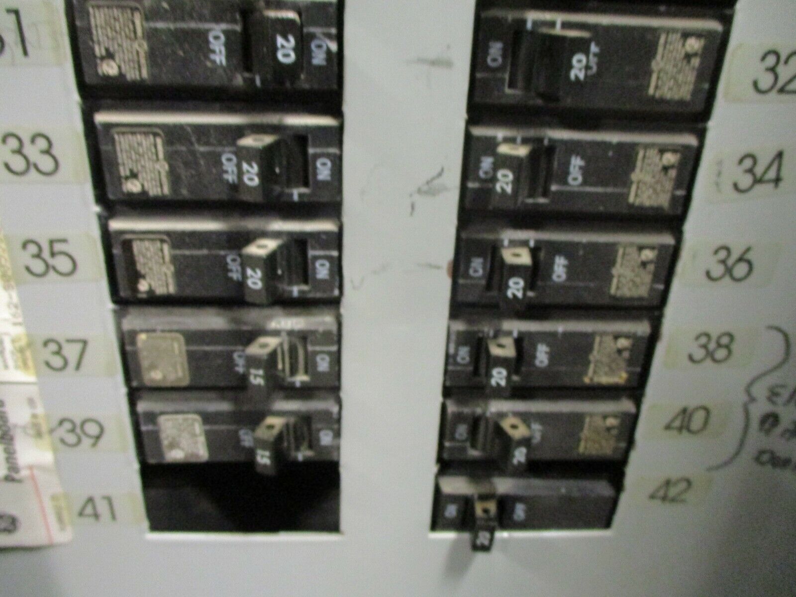 GE Main Breaker Circuit Breaker Panel AQF3422ABX 225A Max 208Y/120 3Ph 4W Used