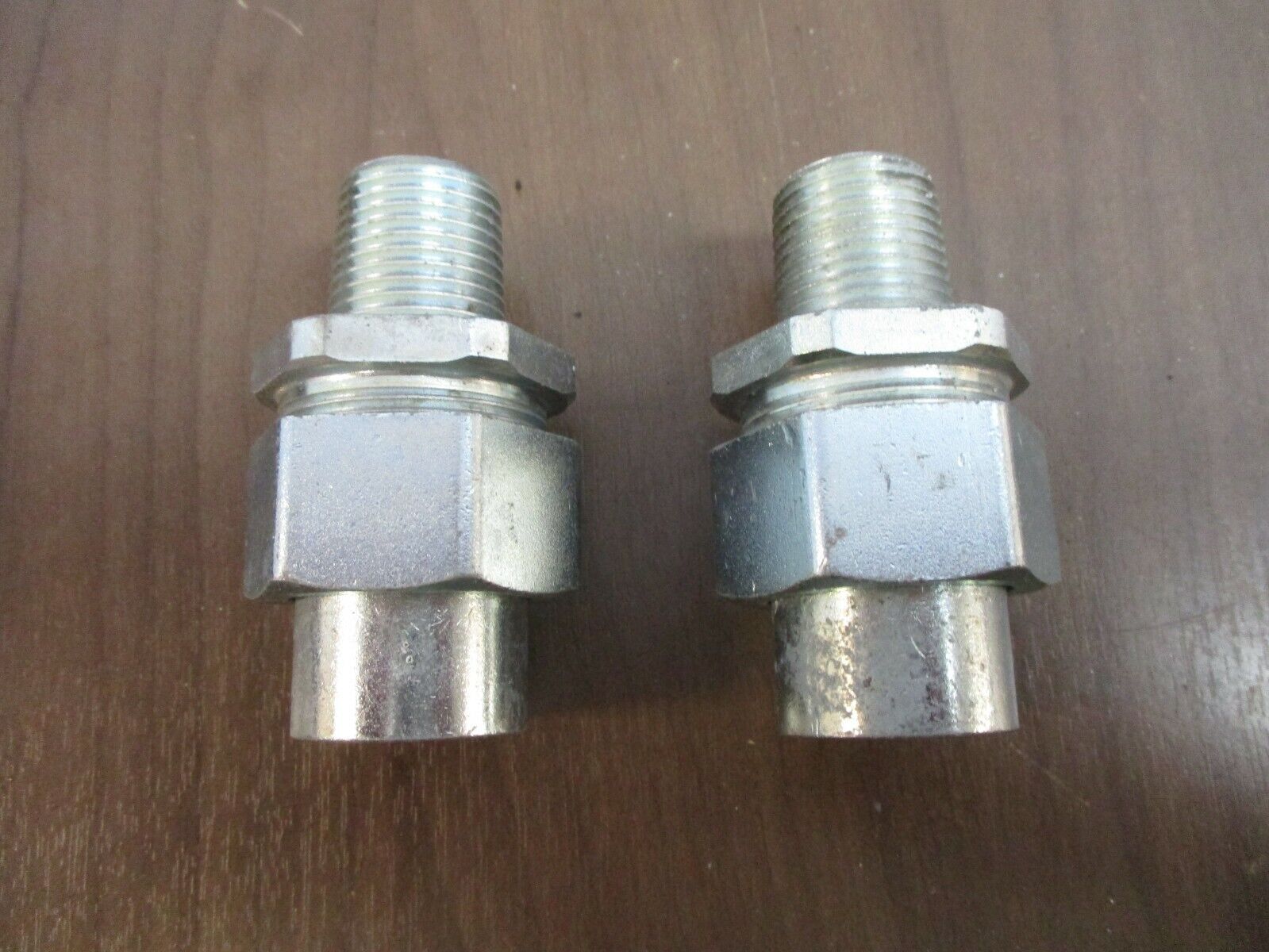 Crouse-Hinds Union Fitting UNF-UNY 105 Size: 1/2" *Lot of 2* Used