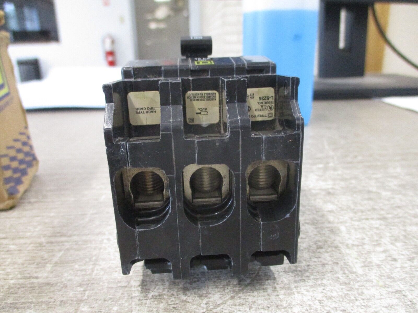 Square D Bolt-on Circuit Breaker QOB3100 100A 240V 3P New Surplus