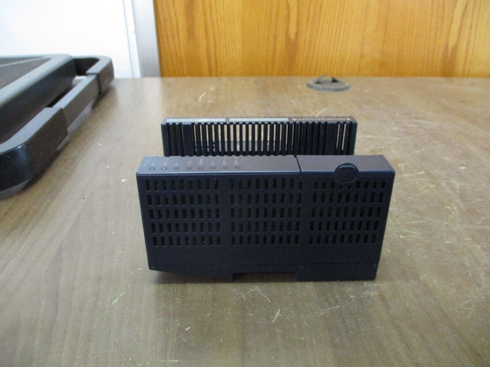 GE VersaMax Remote I/O Unit IC200PNS001-AC For Hazardous Locations *Broken Vent*