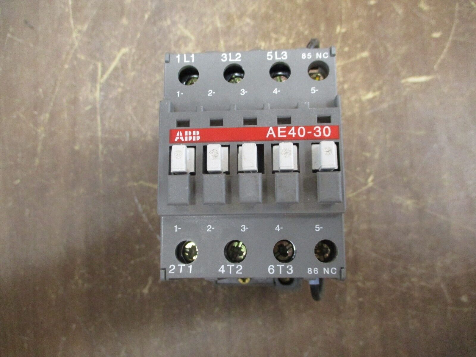 ABB Contactor AE40-30 24VDC Coil 60A 600V Used