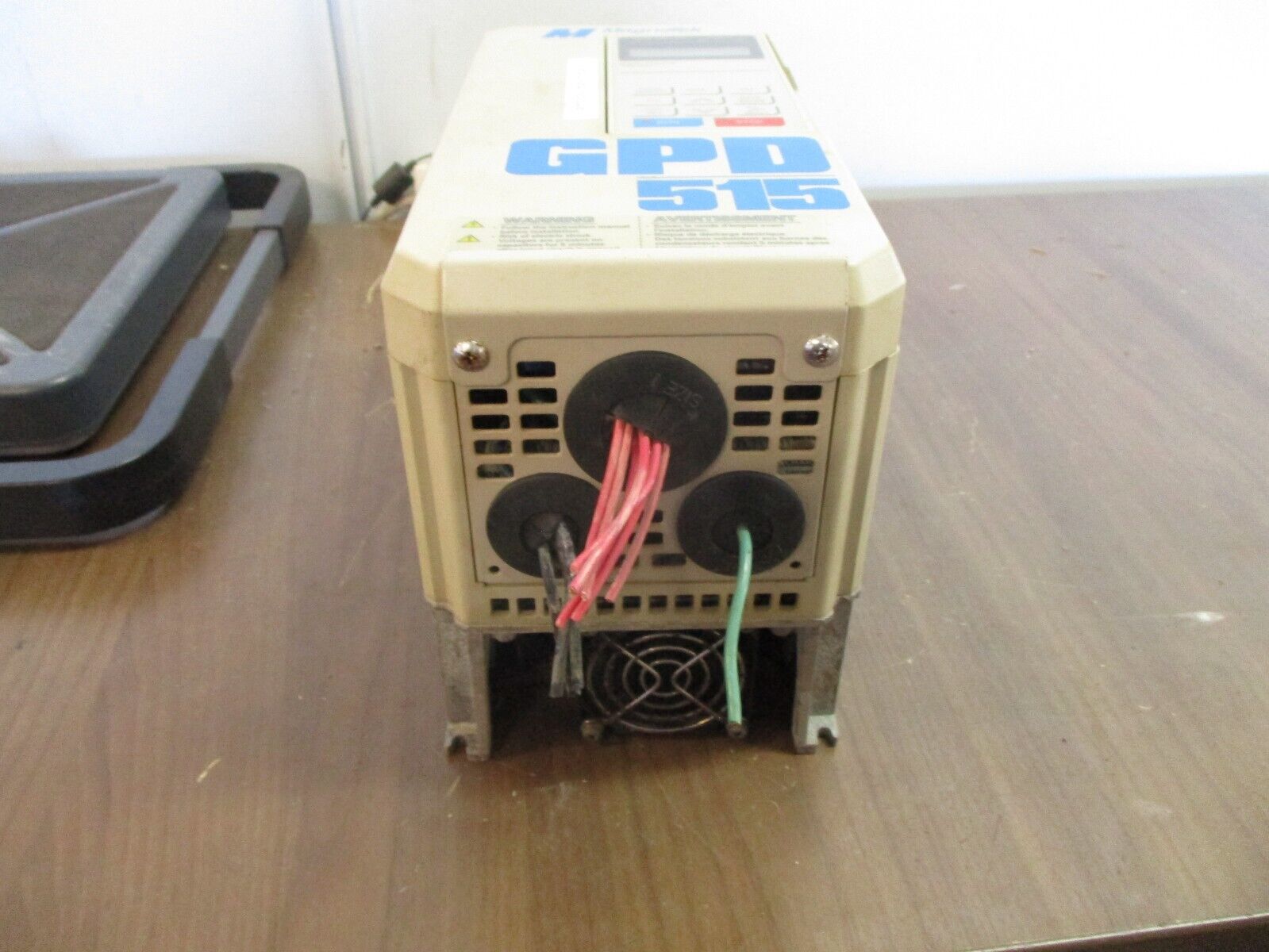 Magnetek GPD 515 AC Drive GPD515C-B008 5HP 3Ph w/ Keypad Used