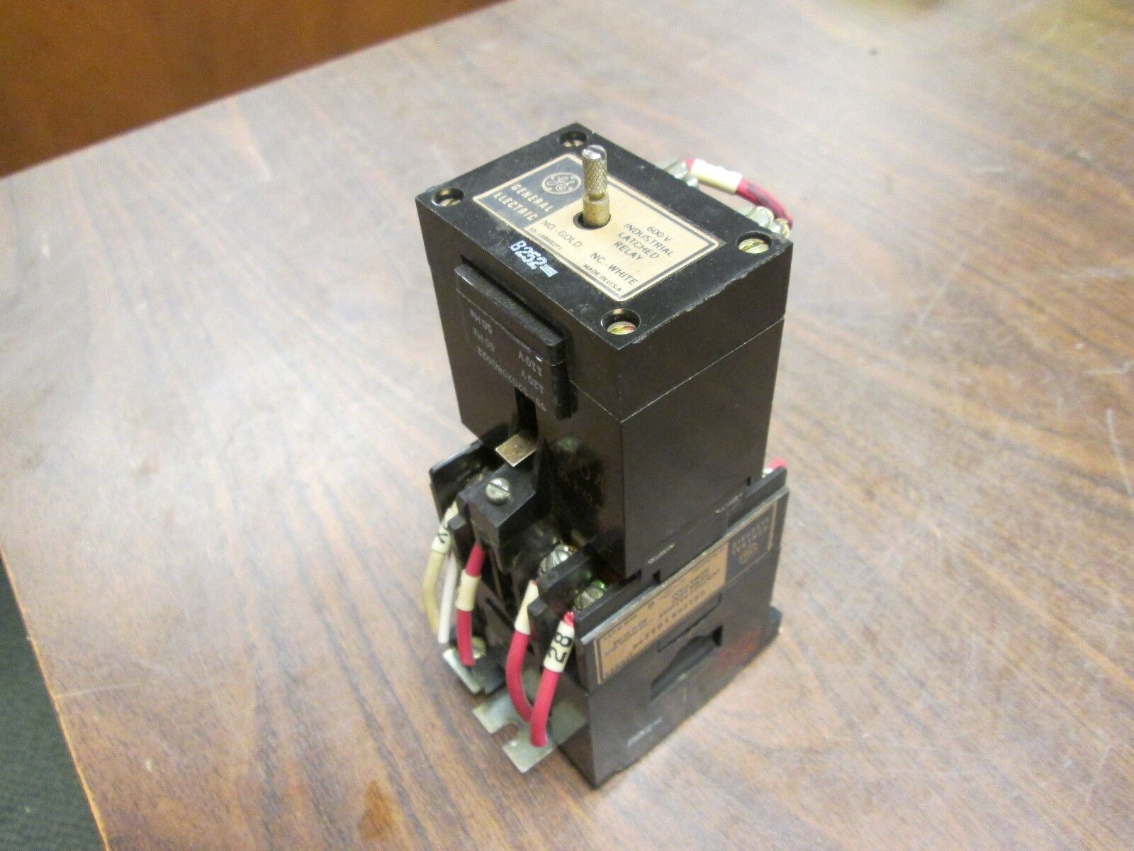 GE Relay CR120BL022** 120V Coil Used