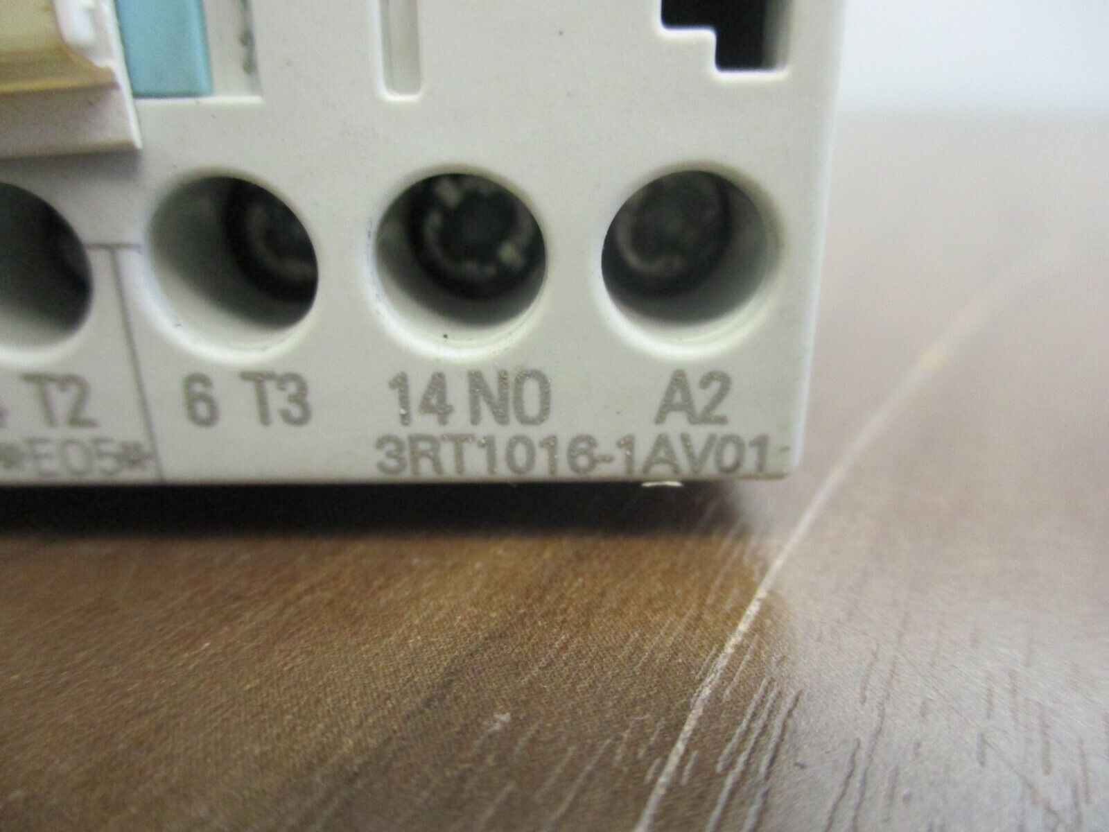 Siemens Sirius Contactor 3RT1016-1AV01 400V Coil Used