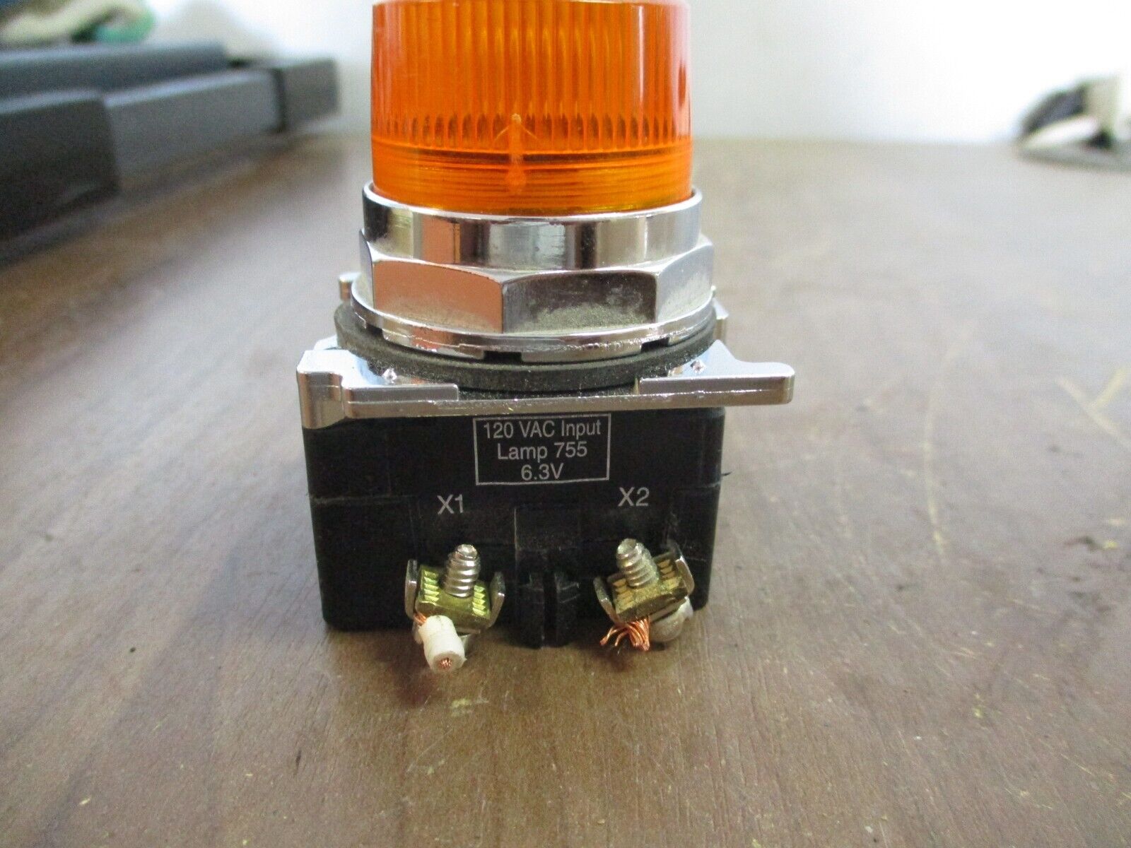 Cutler-Hammer Indicator Light 10250T / 91000T Amber Used