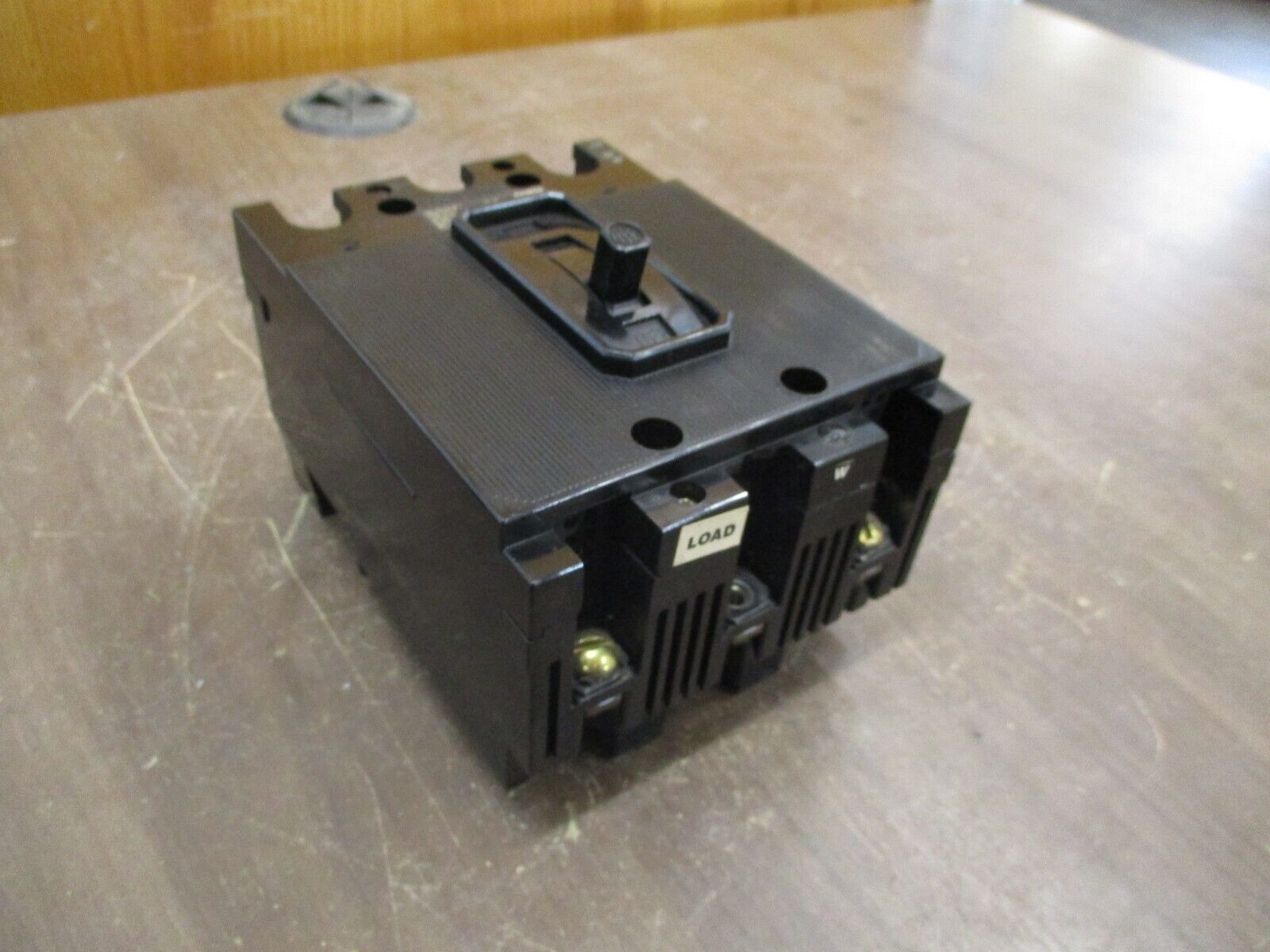 ITE Circuit Breaker EH3B040 40A 480V 3P Used