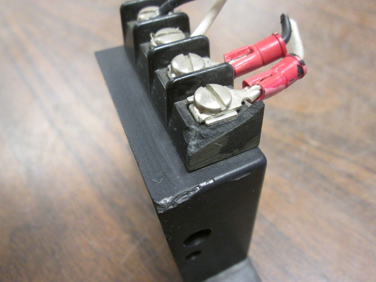 CTC AC Current Transducer CTV-300-5A Input: 5A AC Output: 0-1MA 0-5VDC 0-10VDC