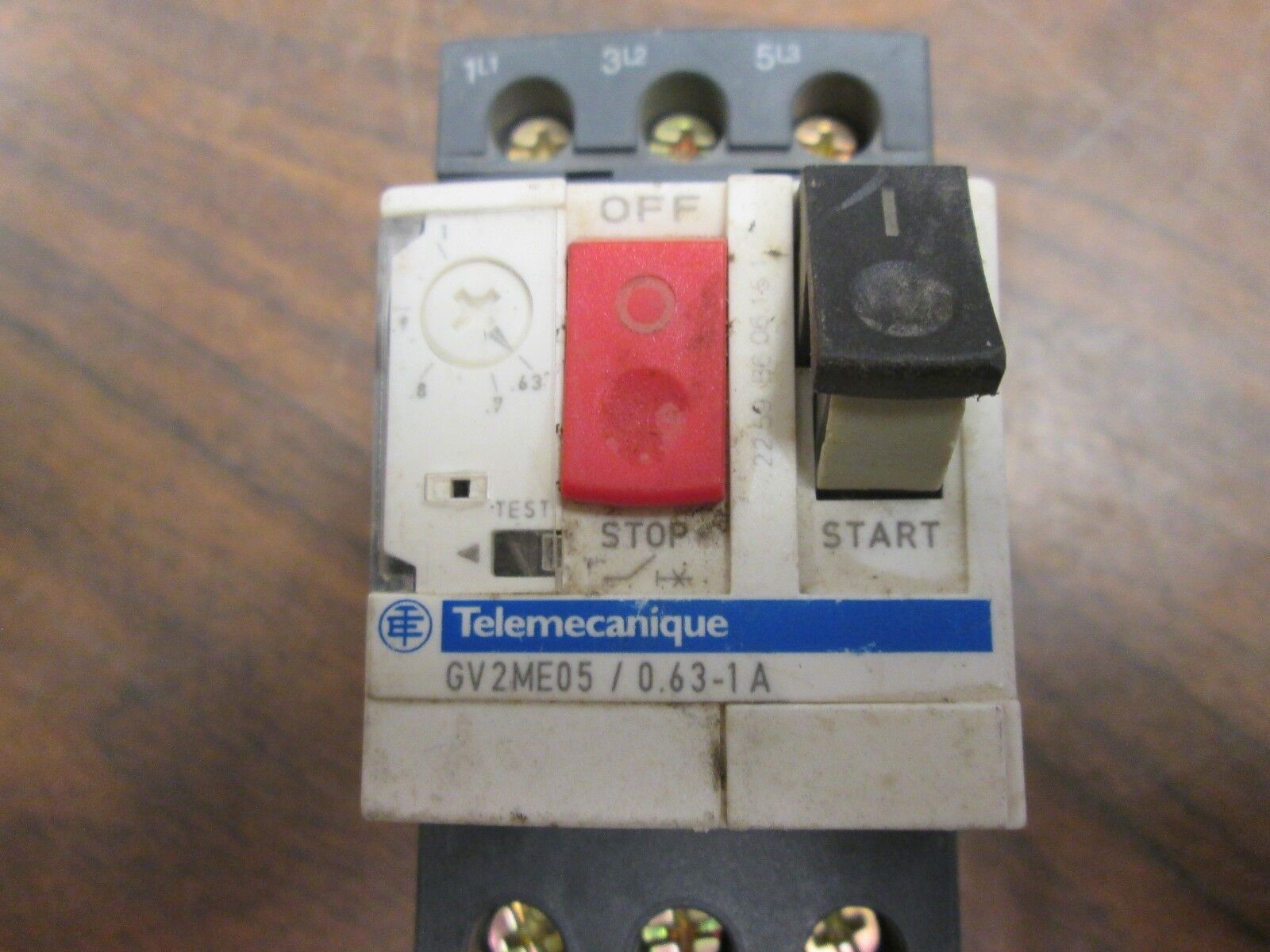 Telemecanique Manual Motor Starter GV2ME05 Range: 0.63-1A Used