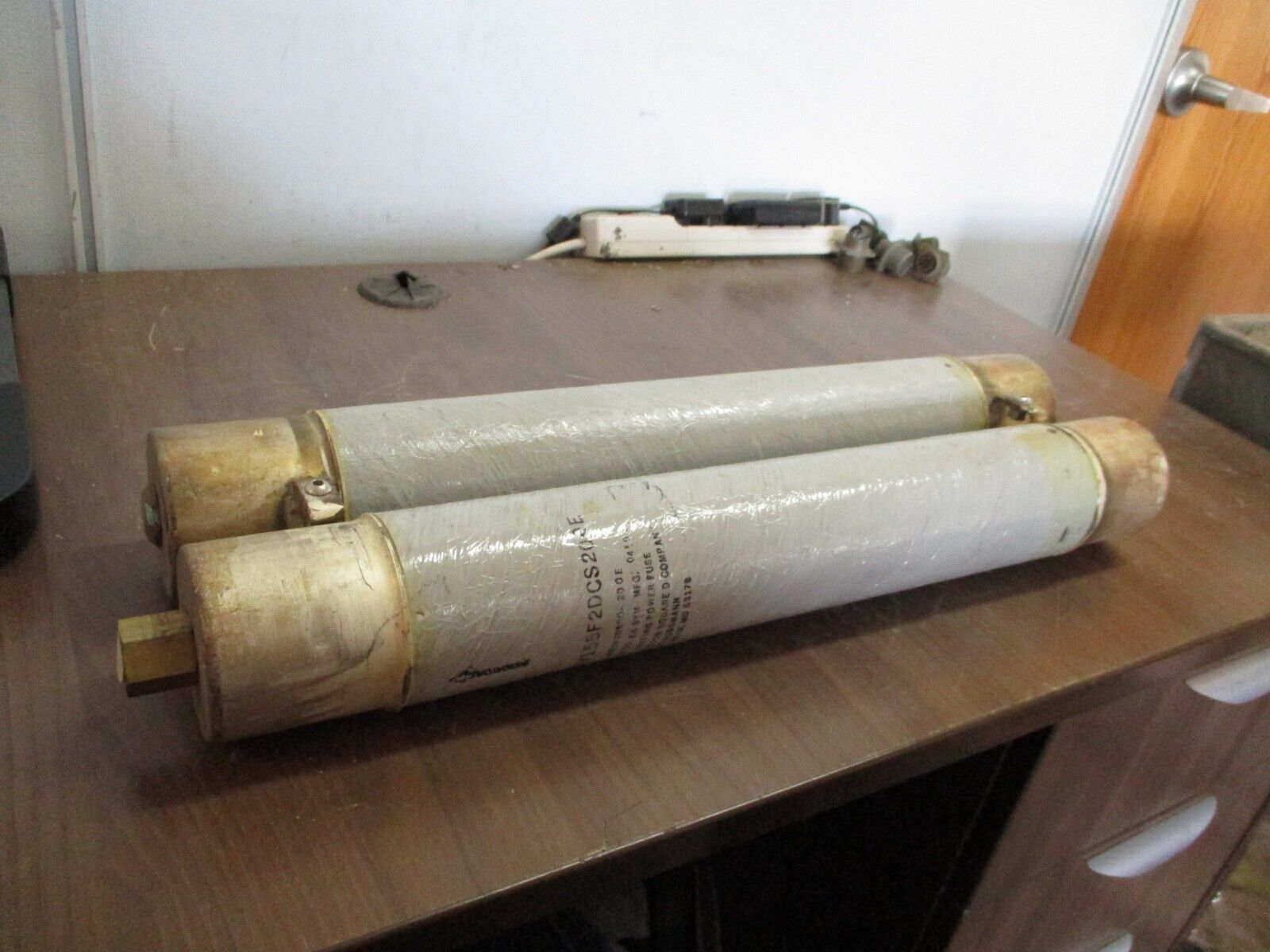 Square D Fuse MV155F2DCS200E 15.5kV 200E Used