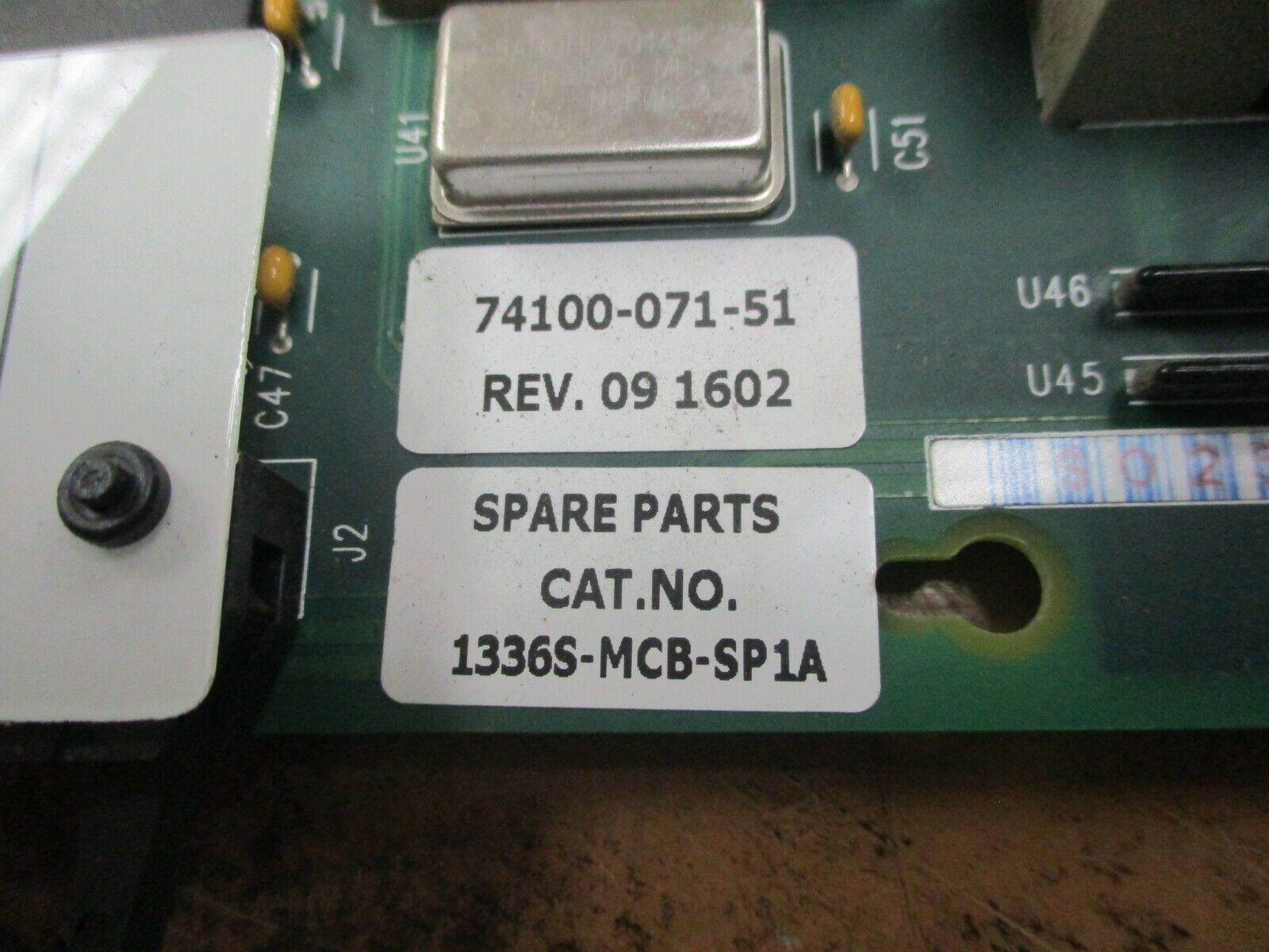 Allen-Bradley Drive Control Board 74100-071-51 Rev. 09 w/ Eng. Language Module