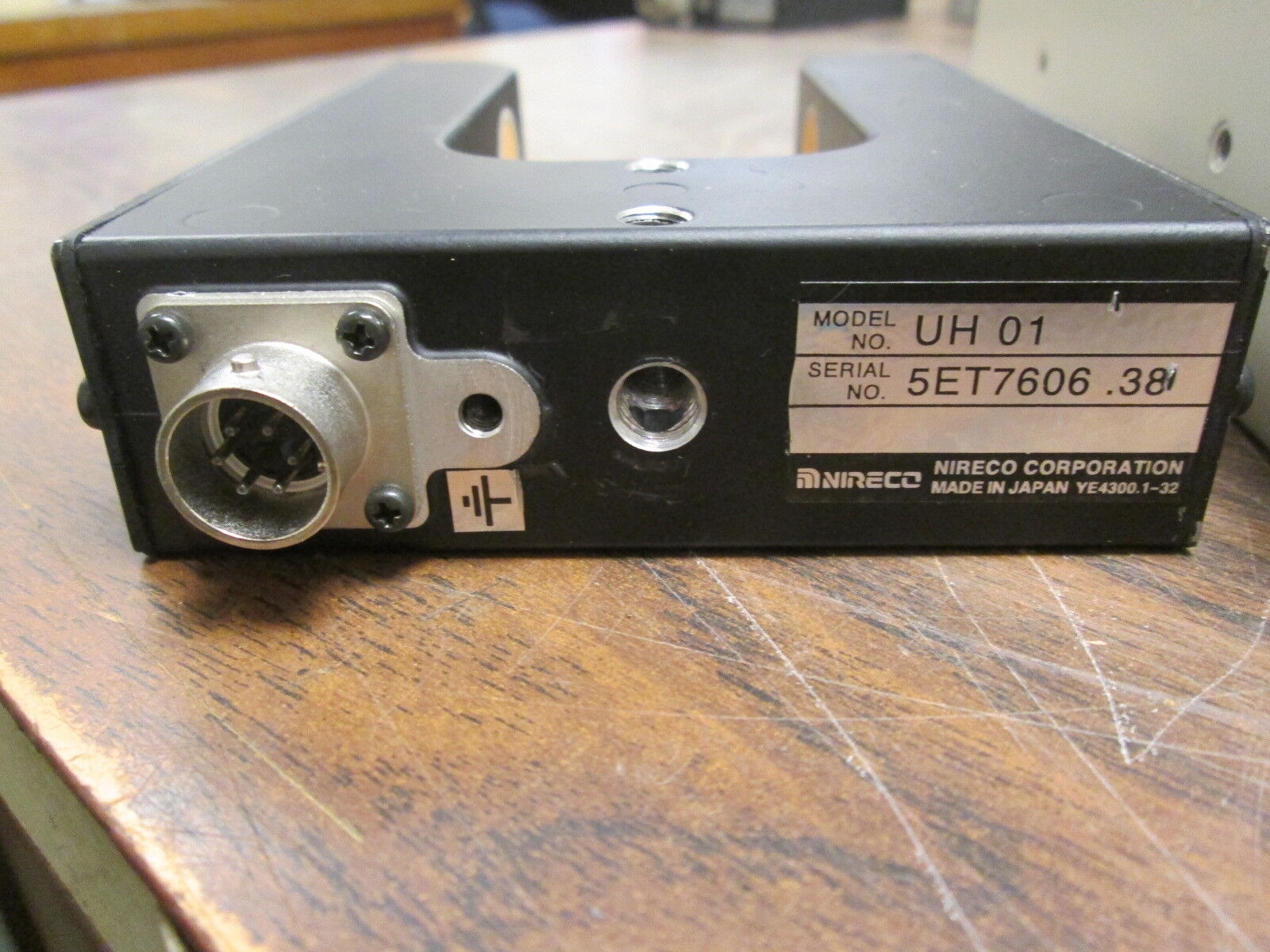 Nireco Liteguide Amplifier w/ Sensor AE120/UH01 100-240VAC 50/60Hz Used