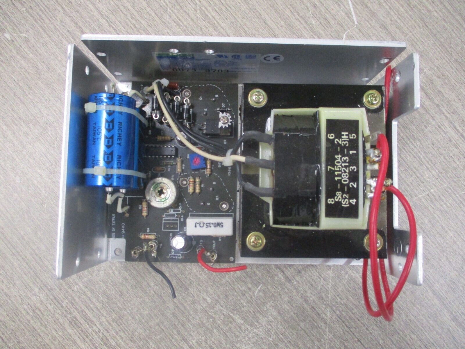 Sola Regulated Power Supply SLS-15-045 Used