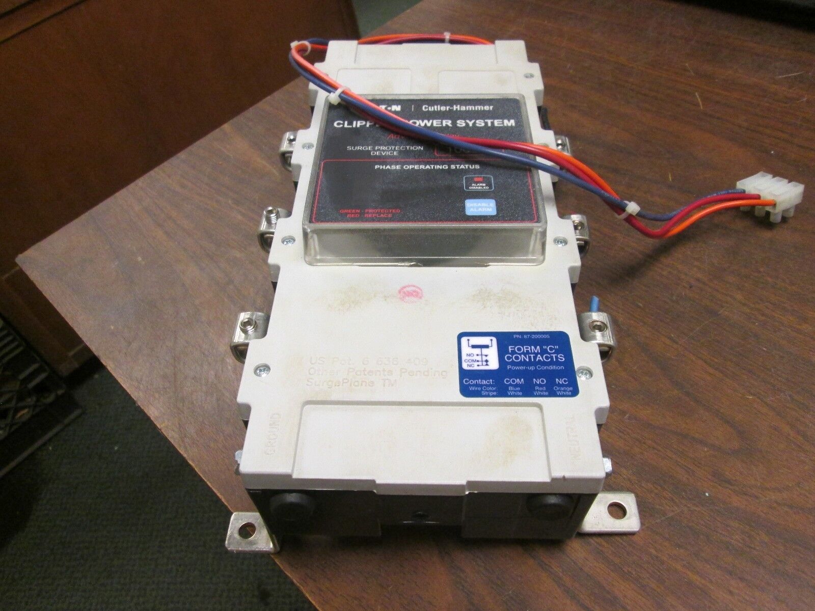 Cutler-Hammer Clipper Power System Surge Protection Device AdVisor Display 100KA