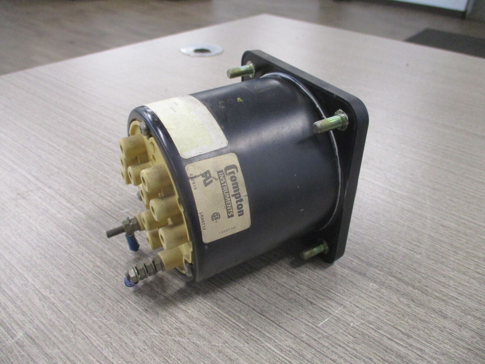 Crompton Frequency Meter 077-41LA-PNAN-AN Range; 55-65HZ Used