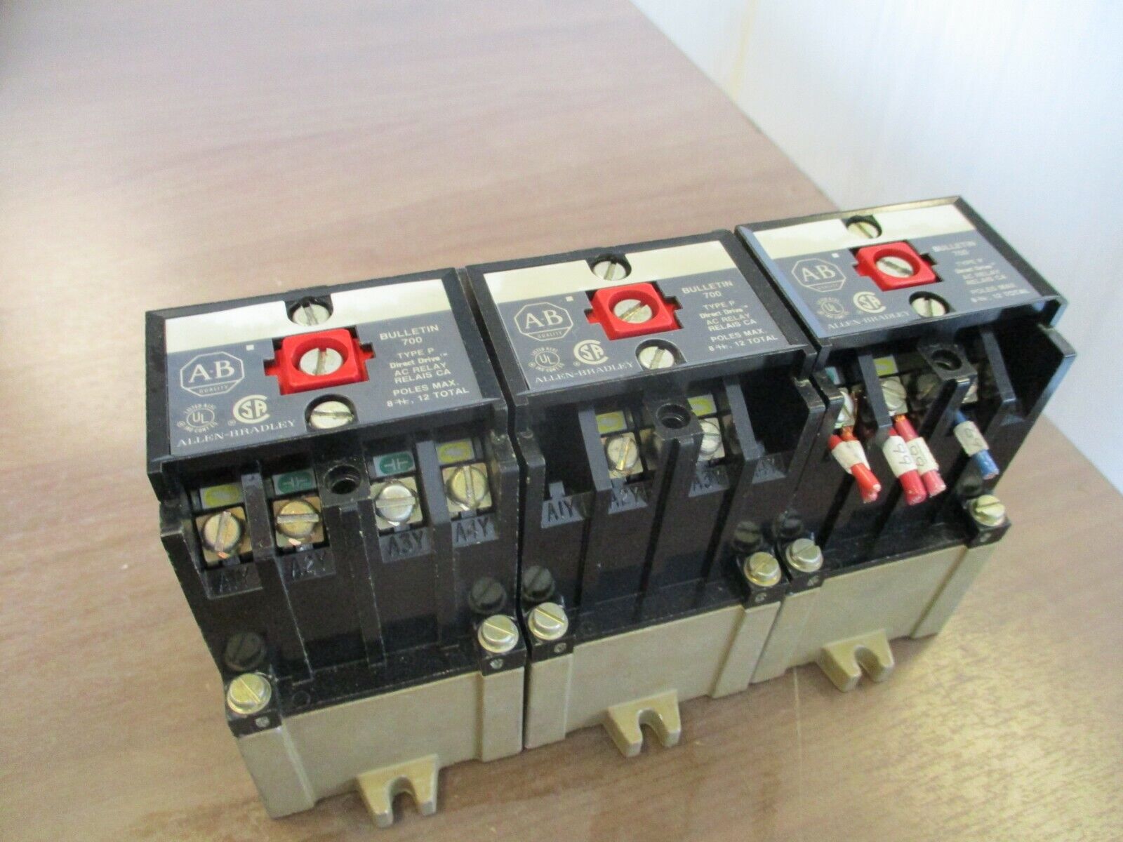 Allen-Bradley AC Relay 700-P200A1 115-120V Coil 10A 600V *Lot of 3* Used