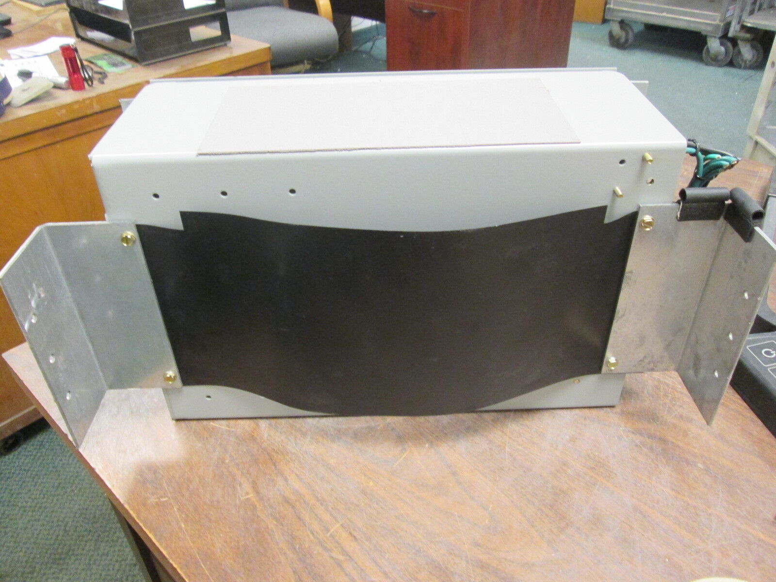 GE Spectra Series Power Meter w/ Disconnect APM4803E520 480V 50/60Hz 3Ph 3W Used