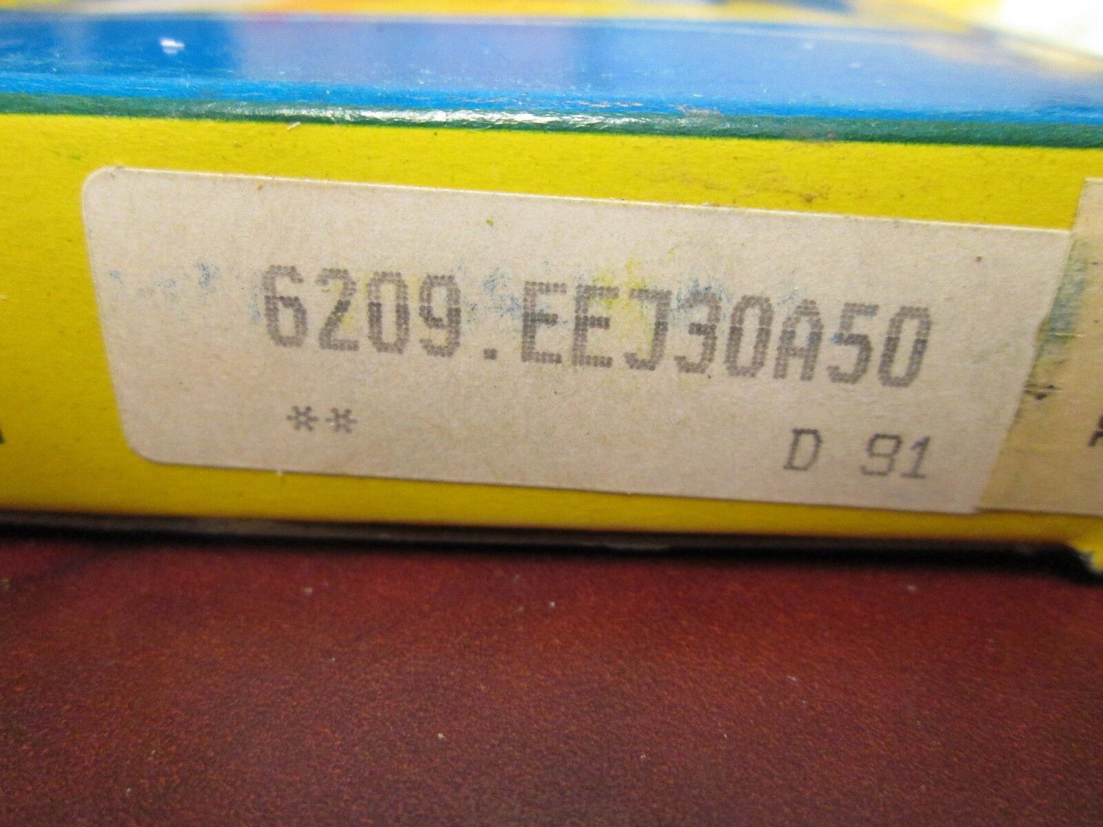 SNR Ball Bearing 6209.EEJ30A50 New Surplus