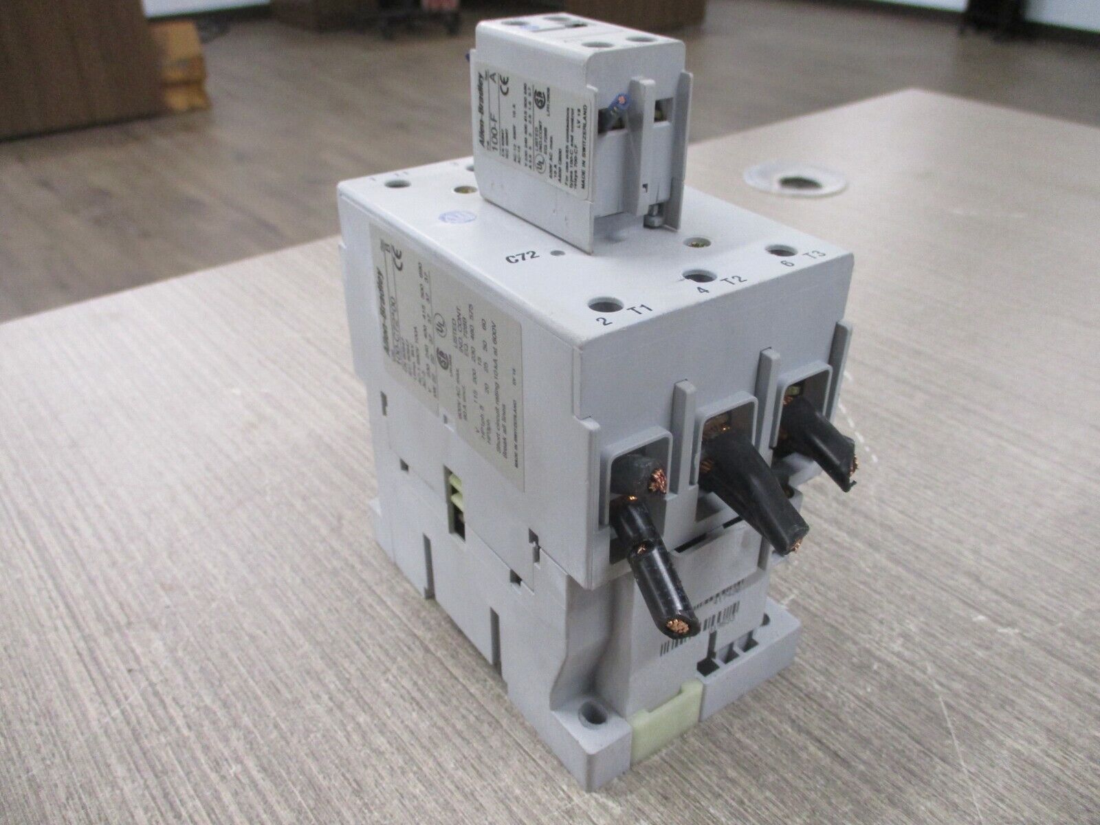Allen-Bradley Contactor 100-C72*00 Ser. B 120V Coil 90A 600V Used