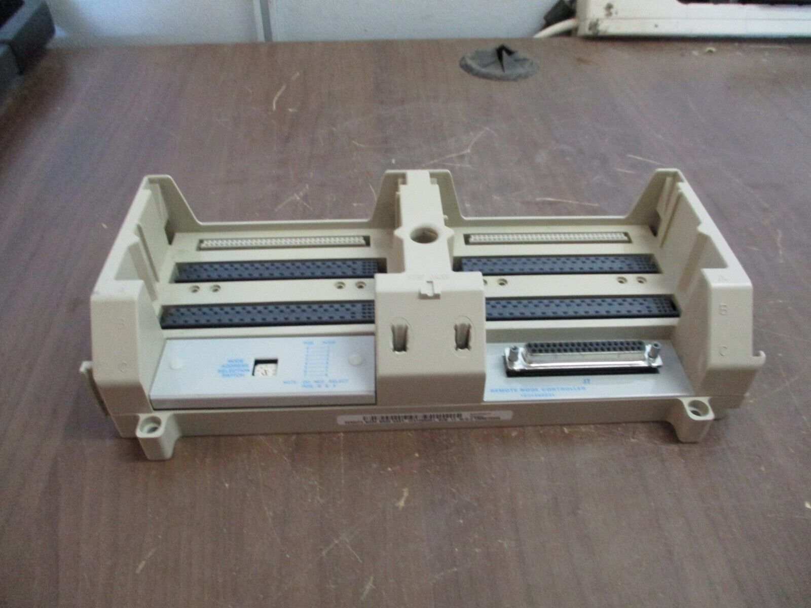 Emerson Ovation Remote Node Base Assembly 1C31205G01 Sub. 11 Used