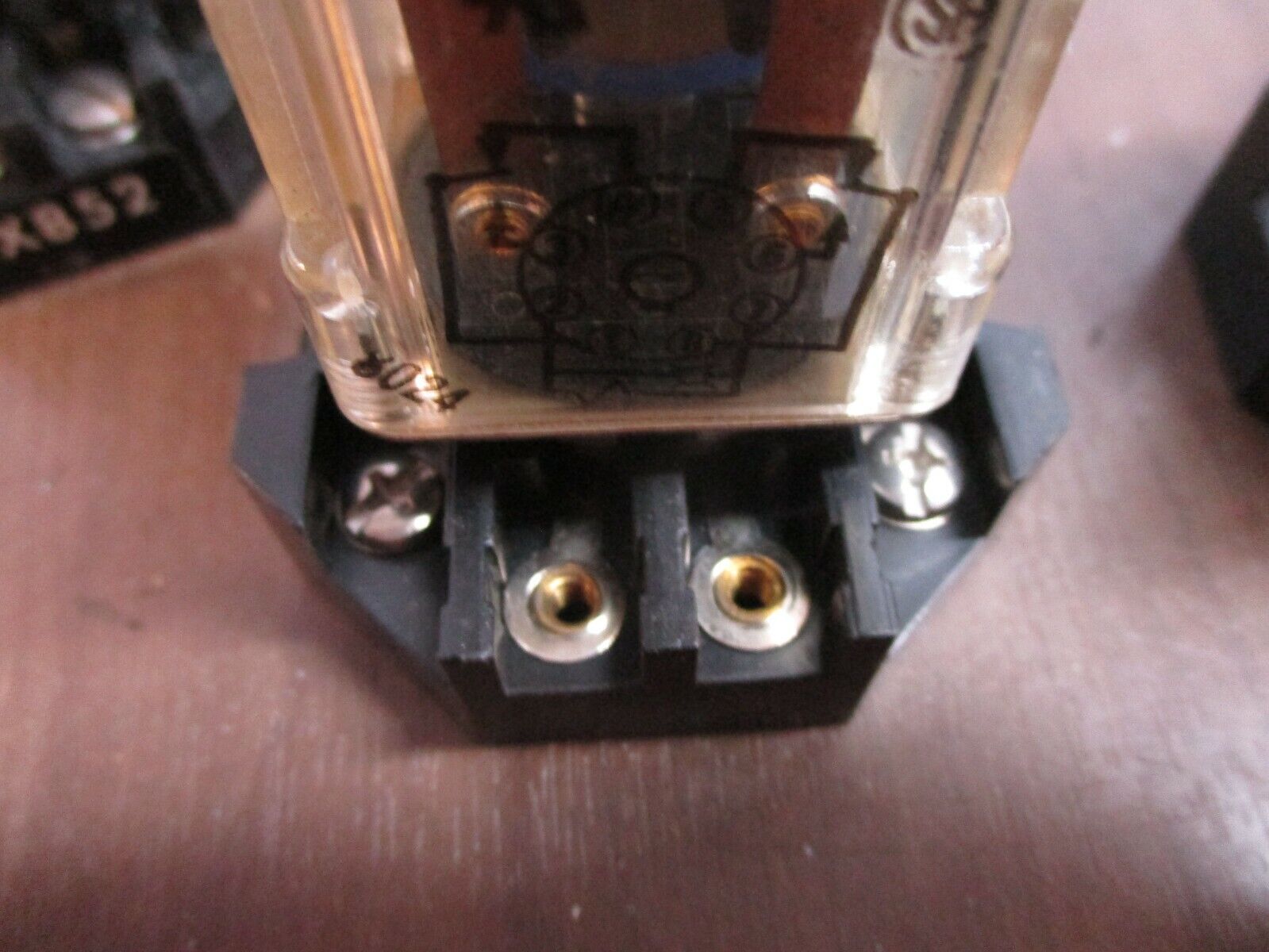 Deltrol Controls Relay 105A 10A DPDT 120V Coil w/ Base *Lot of 5* Used