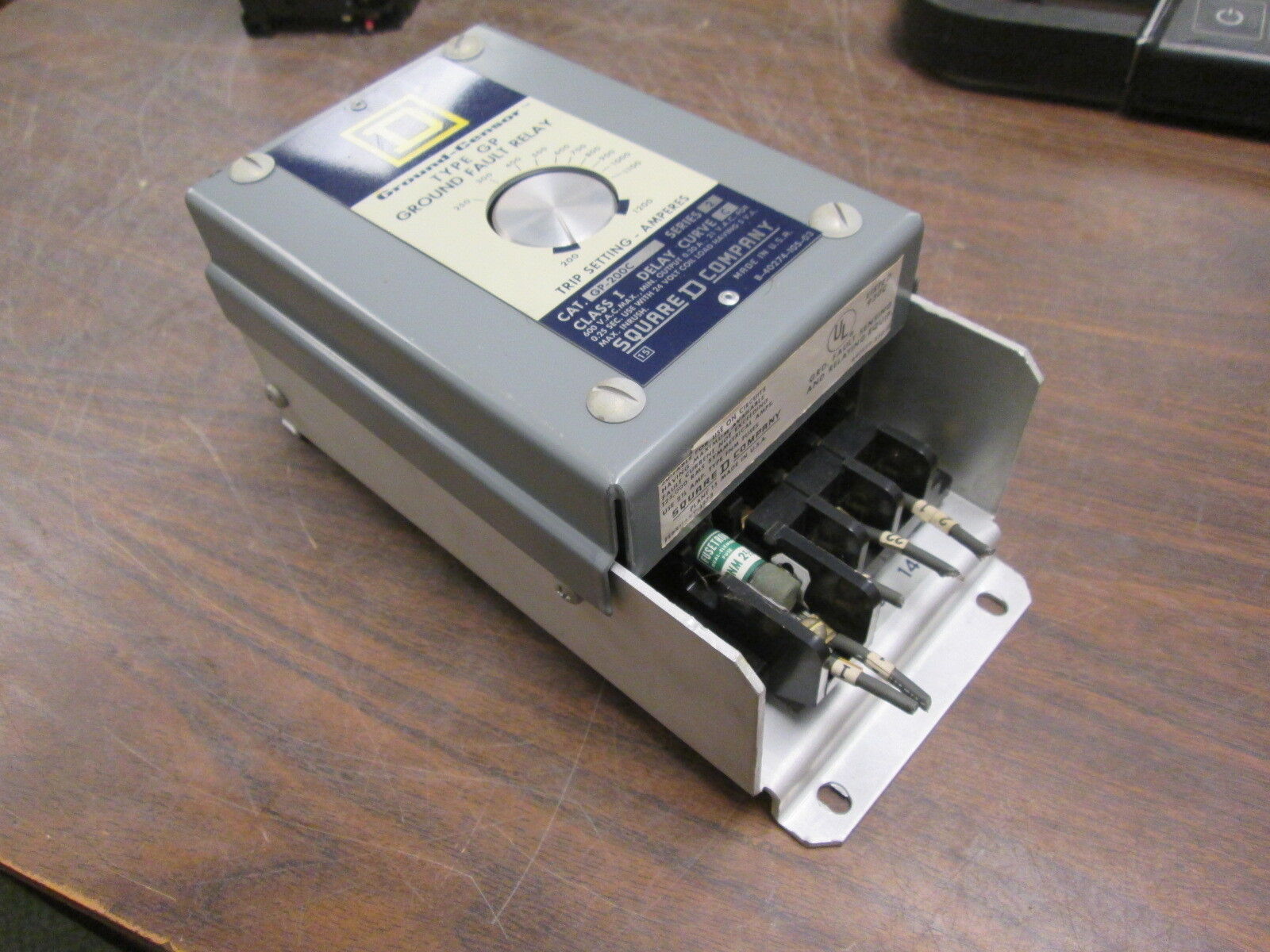 Square D Ground-Censor Type GP Ground Fault Relay GP-200C Ser. 2 Delay Curve: C