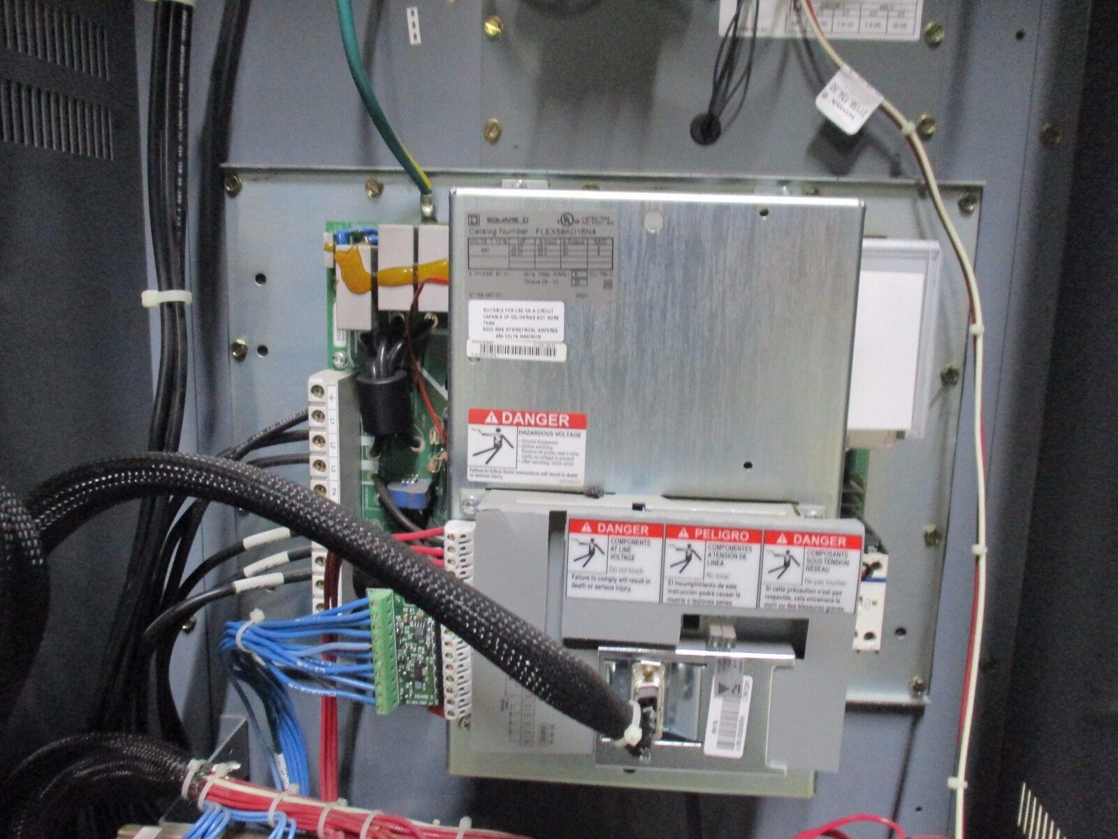 Square D Econoflex Altivar AC Drive 8839 584VY 20HP 3Ph Used