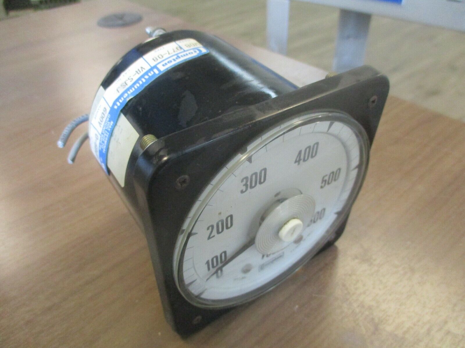 Crompton AC Voltmeter 077-08 VA-SJSJ Range: 0-600V Used