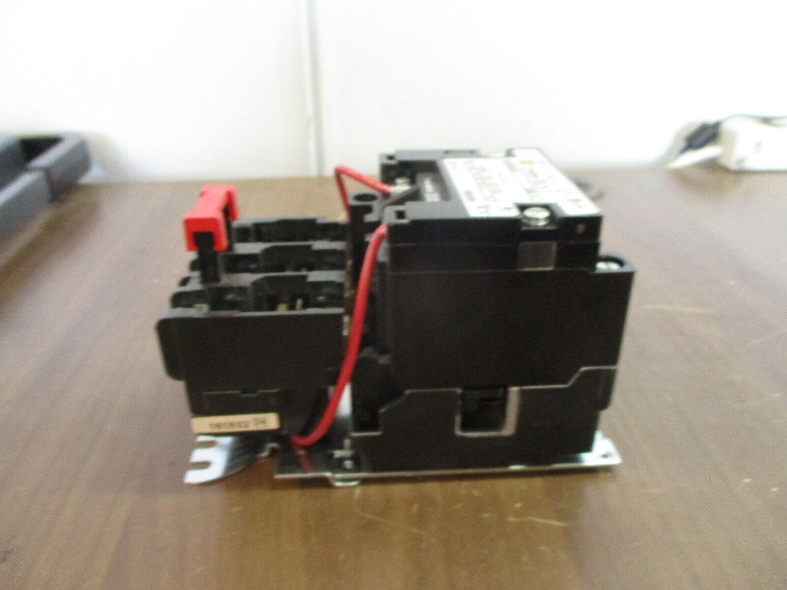 Square D Size 0 Starter 8536SBO2S Ser. A 120V Coil *Missing (1) Terminal Screw*