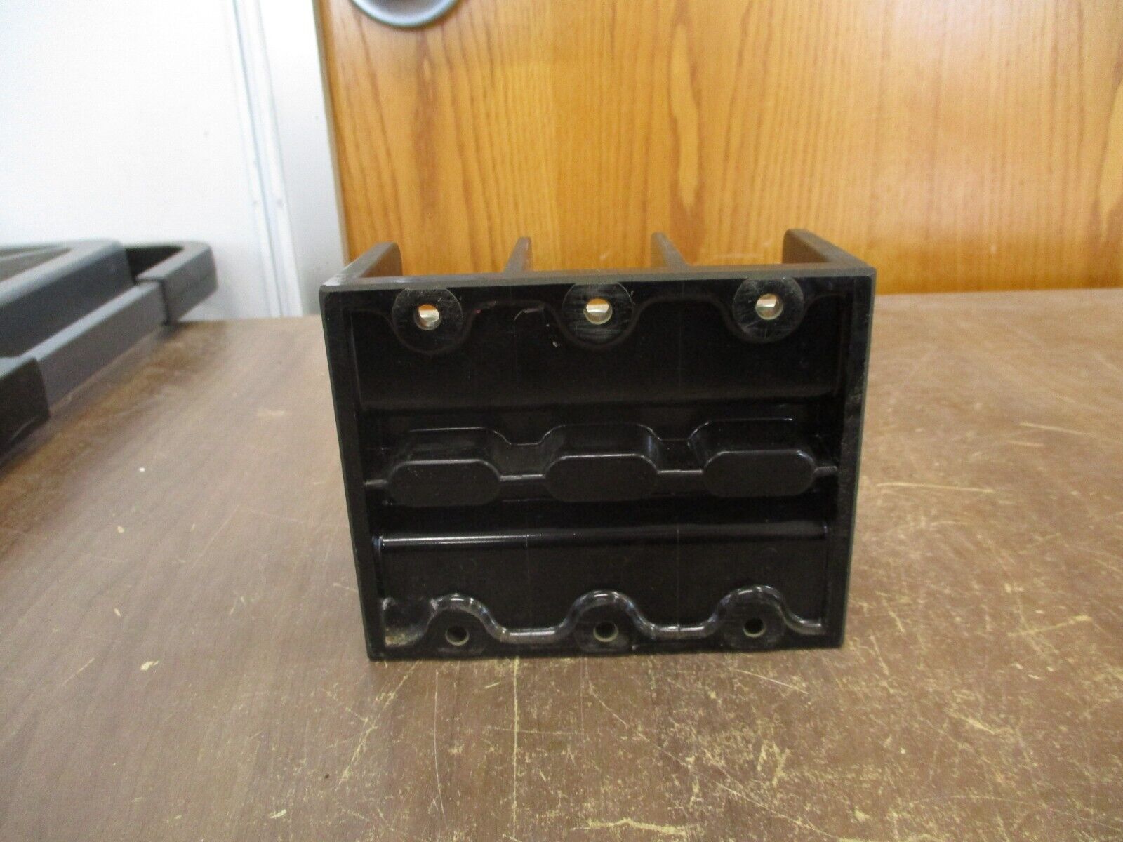 Marathon Power Distribution Block 1433553 18 335A 600V 3P Line: 400MCM-6 Used