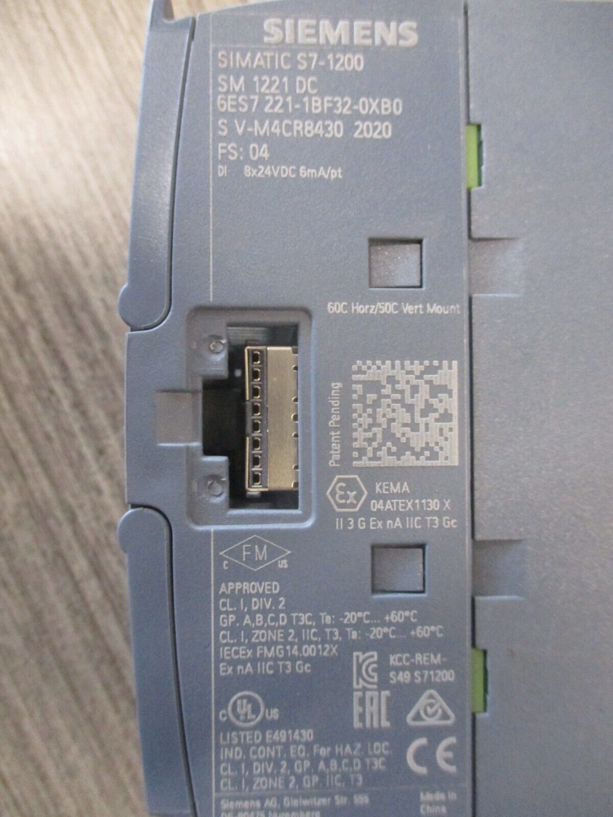 Siemens Simatic S7-1200 Digital Input Module 6ES7 221-1BF32-0XB0 8x24VDC Used.