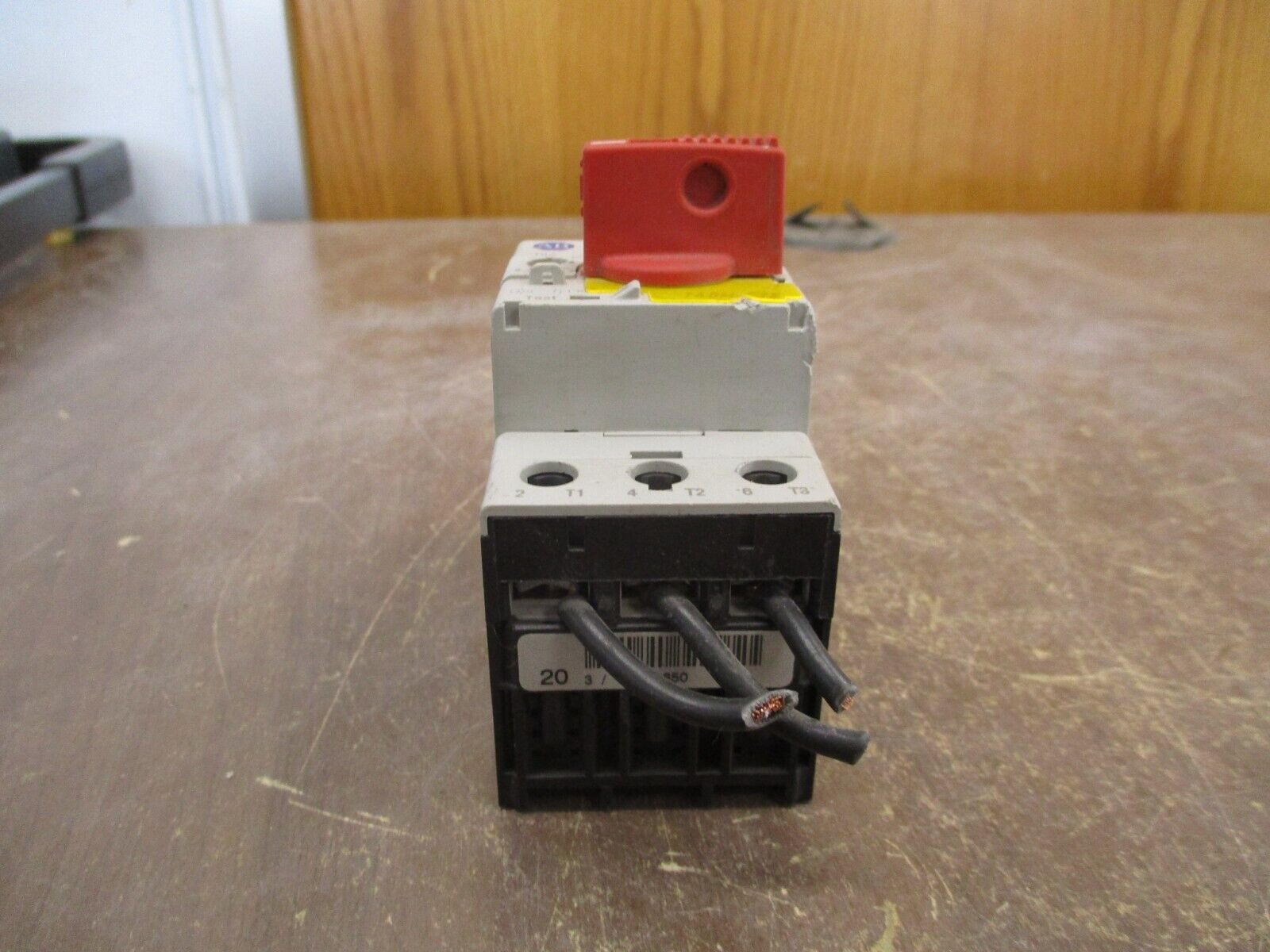 Allen-Bradley Manual Motor Protector 140M-C2E-C10 Trip : 6.3-10A *Broken Top*