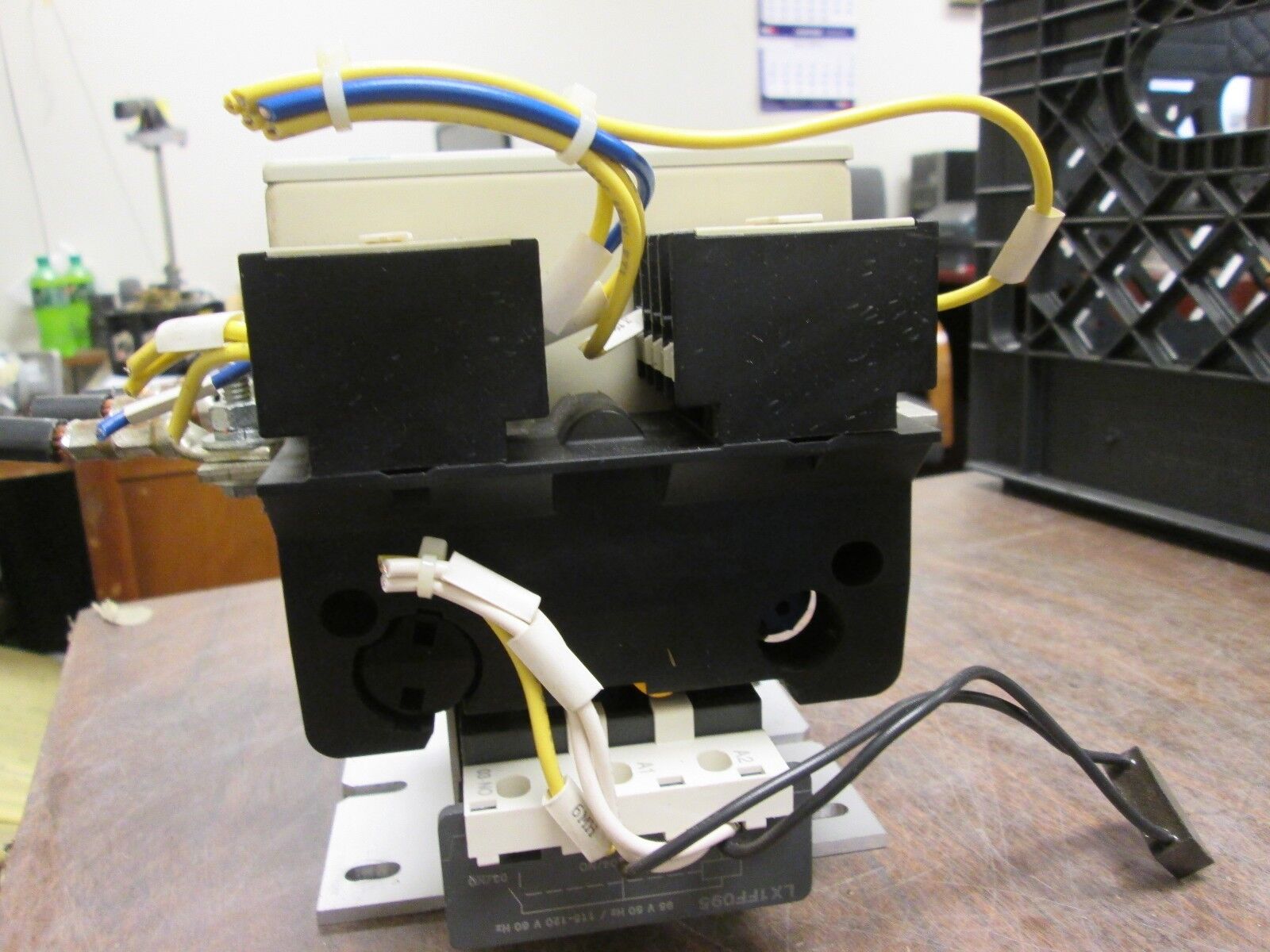 Telemecanique Contactor w/ 2 Aux Blocks LC1F115 115-120V Coil Used