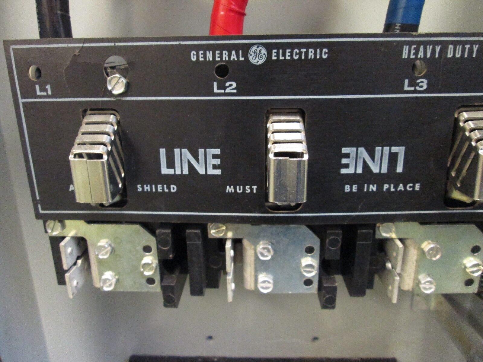 GE Fusible Safety Switch Disconnect TH4324 Mod 5 200A 240V Type 1 Enclosure Used