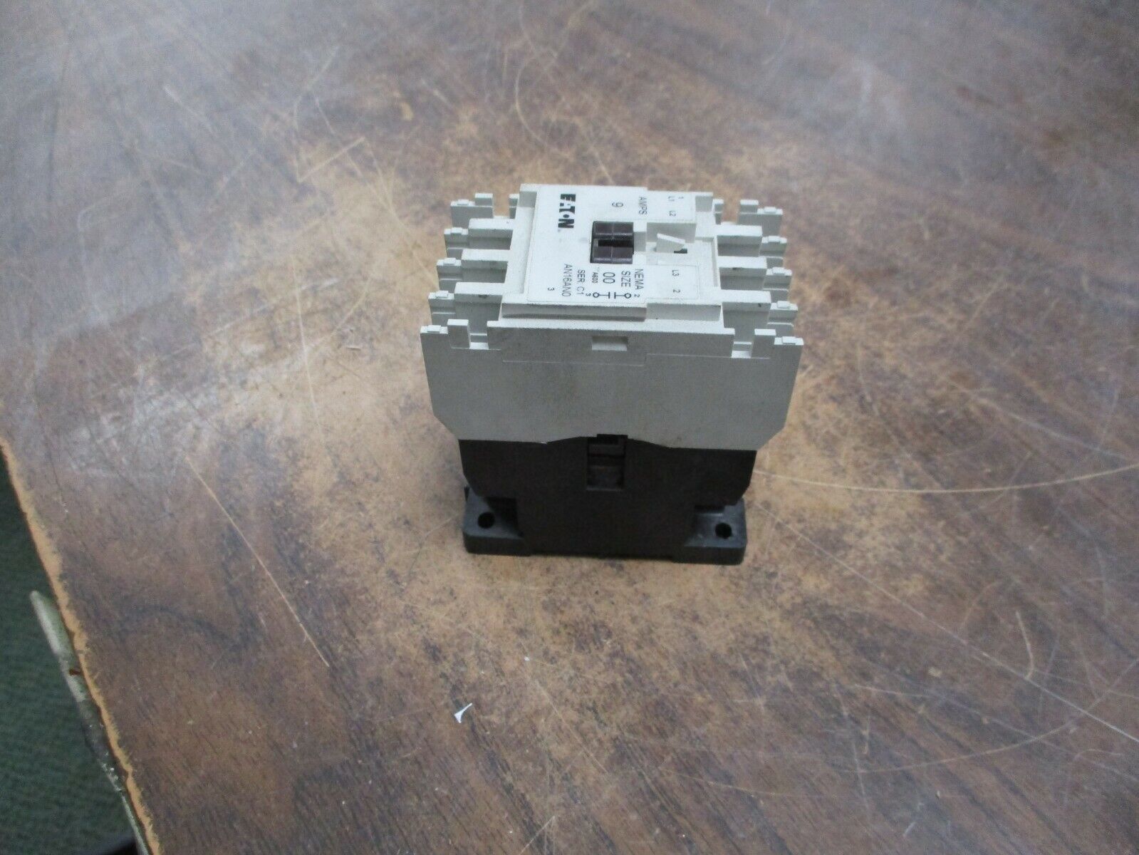 Eaton Size 00 Contactor AN16AN0 9A 120V Coil Used