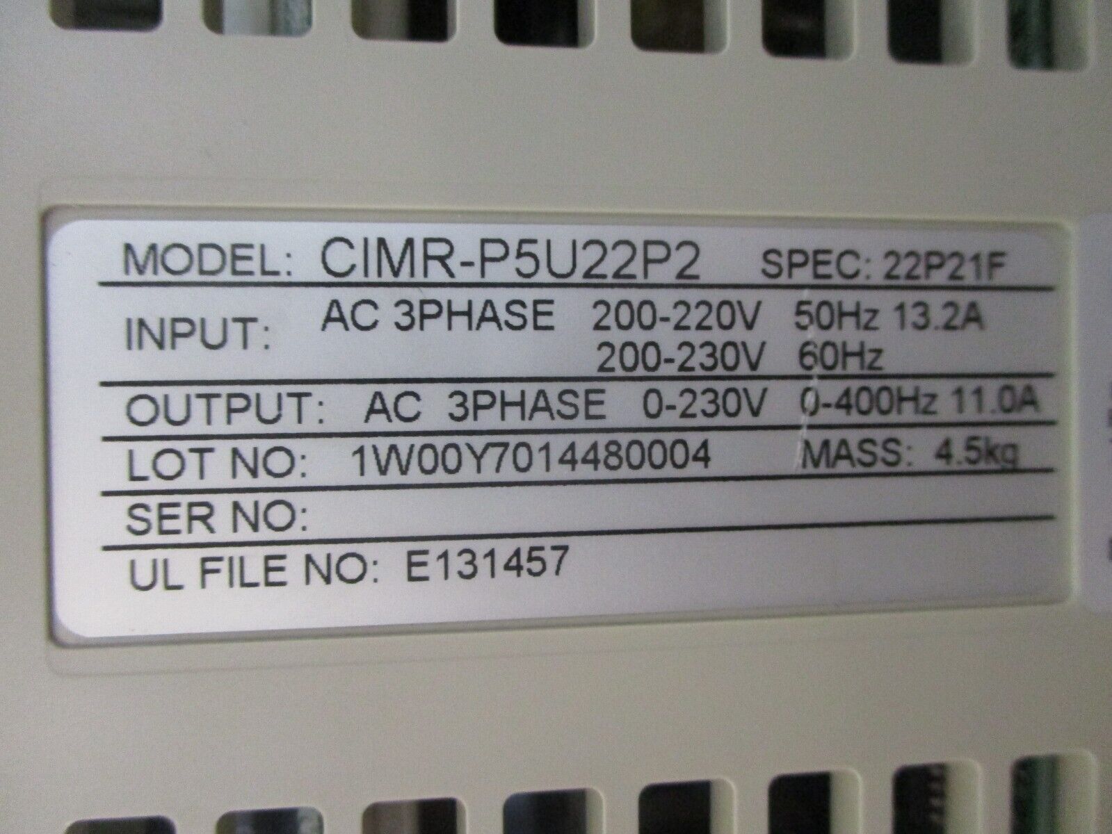 Saftronics FP5 AC Drive E7001-04F / CIMR-P5U22P2 3HP 3Ph w/ Keypad Used