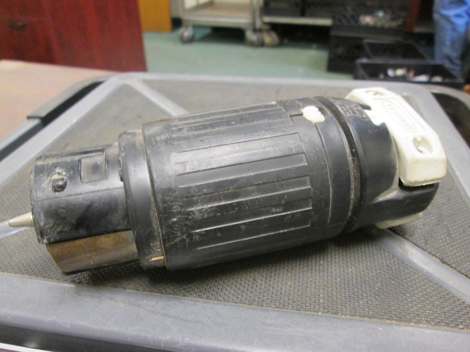 Hubbell Connector CS-6364C 50A 125/250V 3P 4W Used