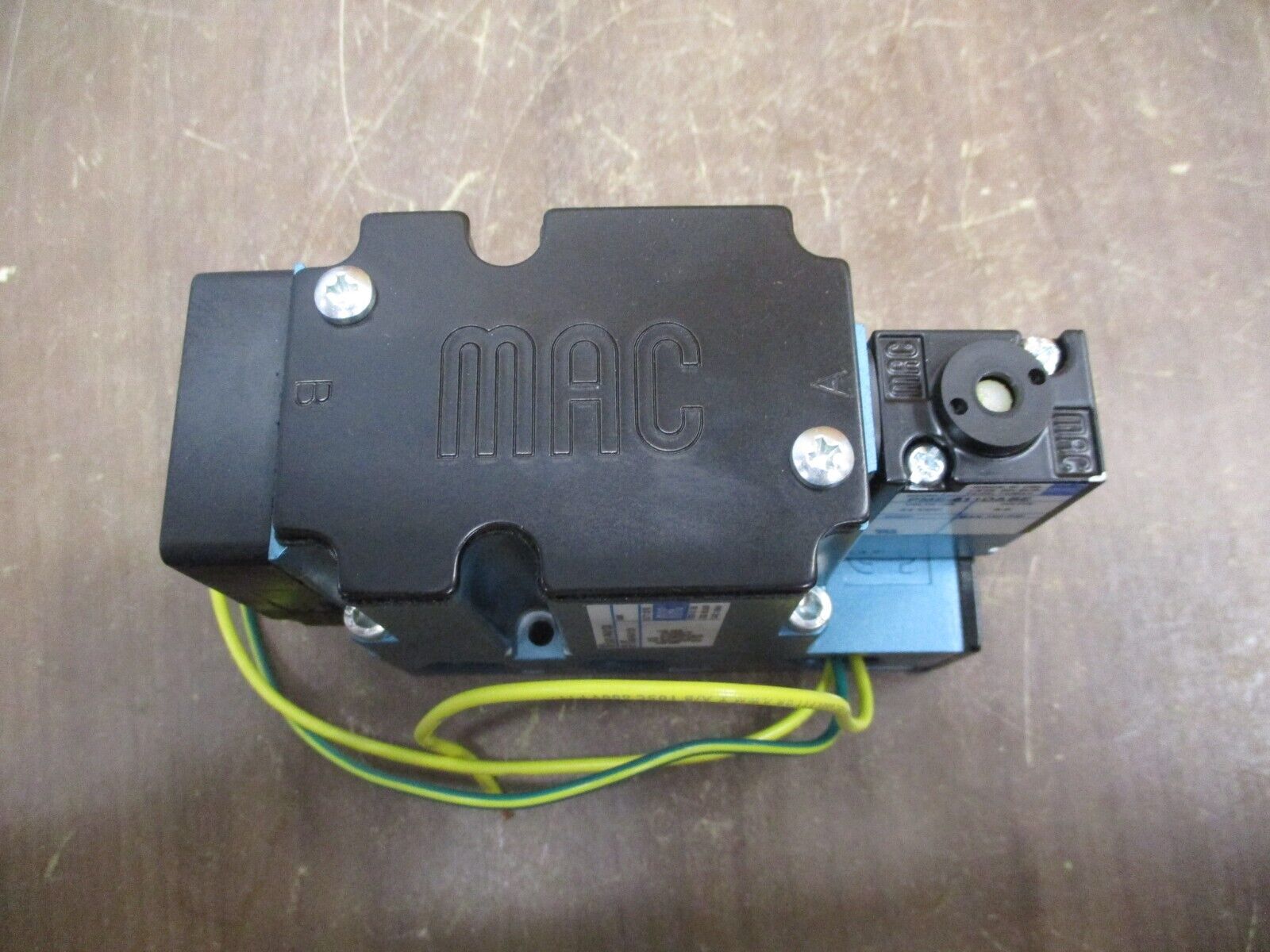Solenoid Valve 6311D-211-PM-611DA VAC - 120PSI Used