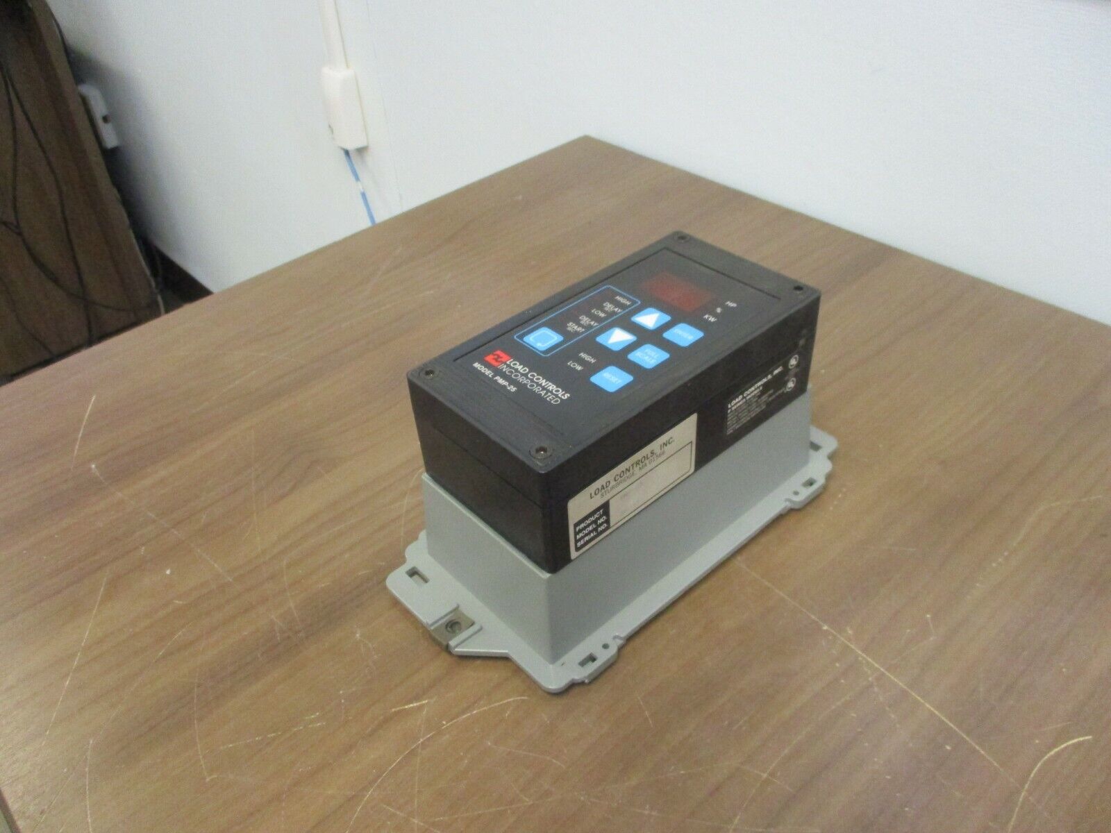 Load Controls Motor Minder PMP-25 Input: 120VAC 60Hz 3Ph Output: 4-20mA Used