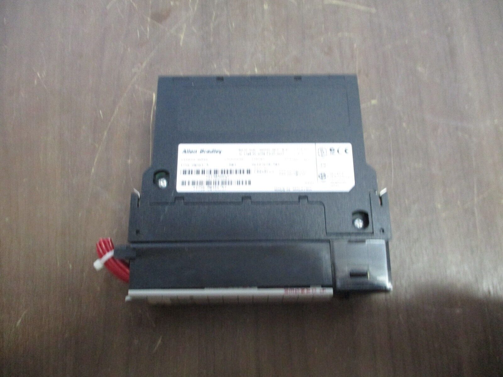 Allen-Bradley Relay Isolated Output Module 1756-OW16I Ser. A Rev. M01 16PT N.O.