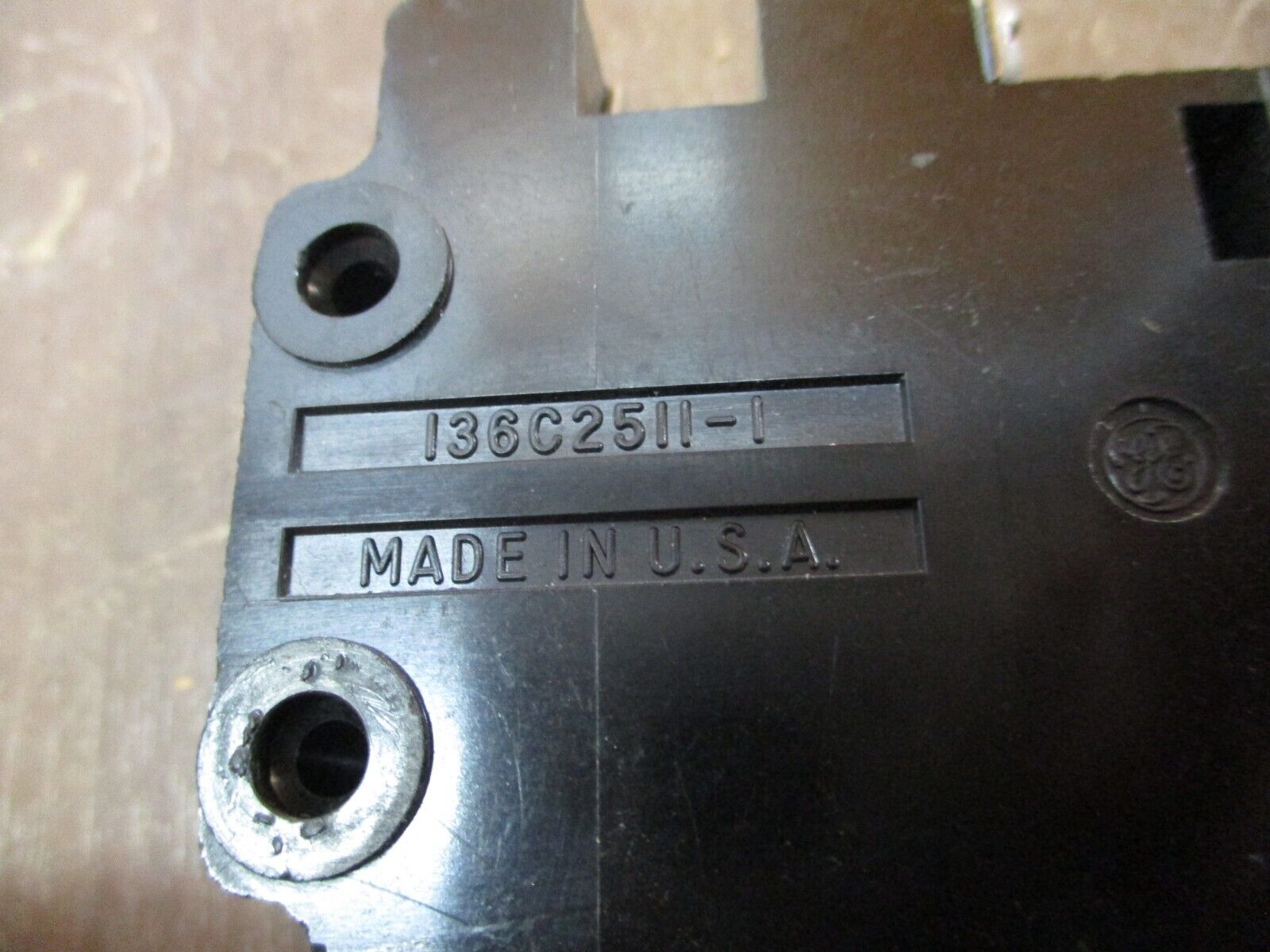 GE Aux Contact Block 136C2511-1 Used