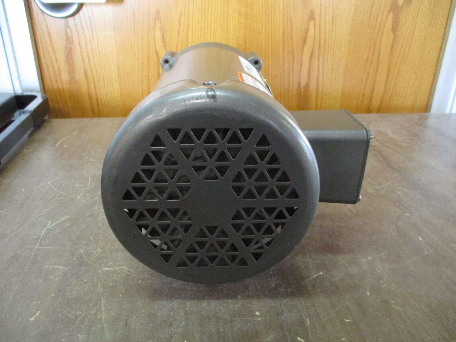 Baldor Motor CM3543 0.75HP 1200RPM 208-230/460V 3.3-3/1.5A 60Hz 3Ph *No Key*