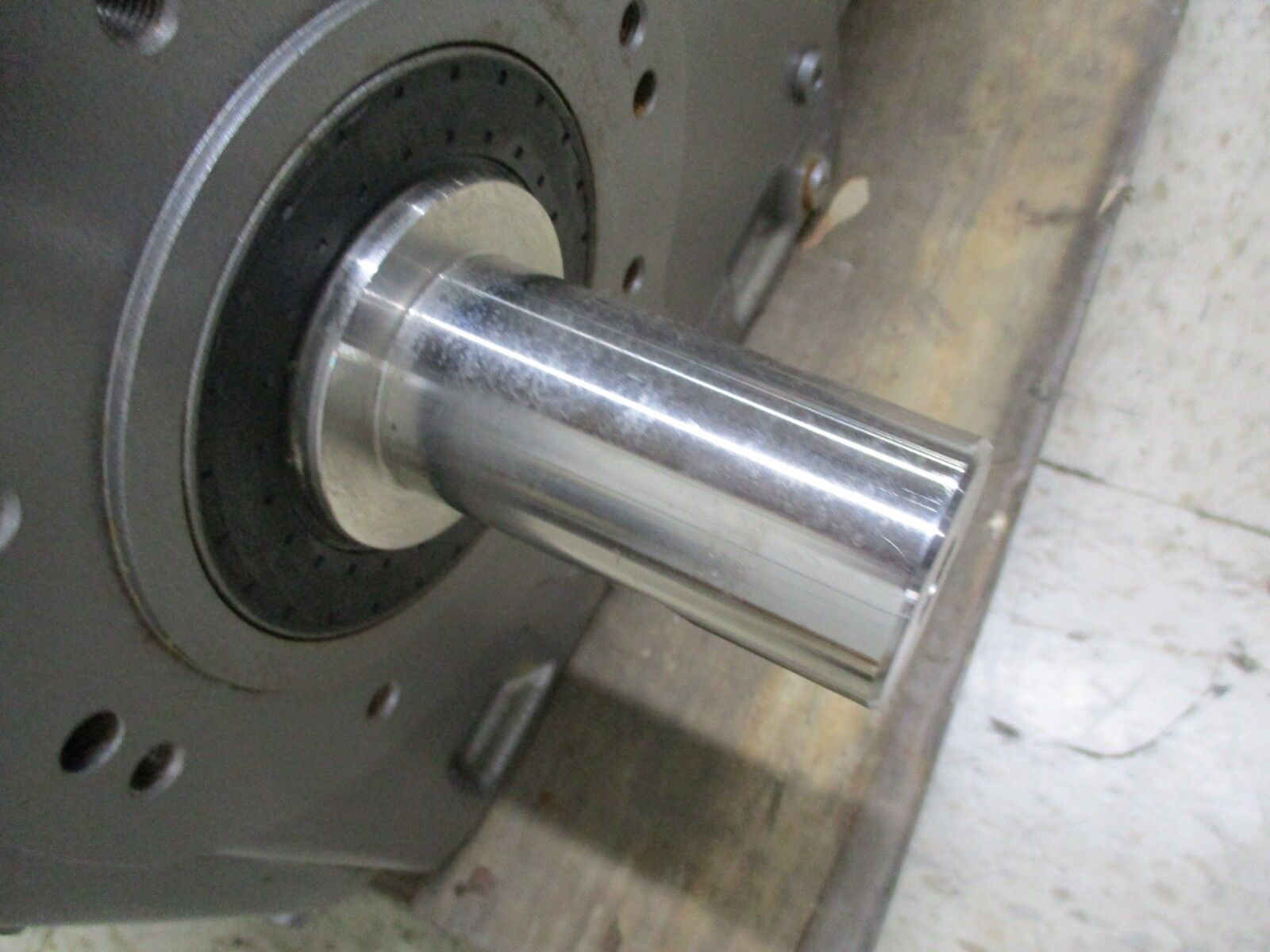 Nord Gearmotor SK 9032.1VZ-100LA/4 CUS Ratio 40.36:1 5HP 43RPM Out New Surplus