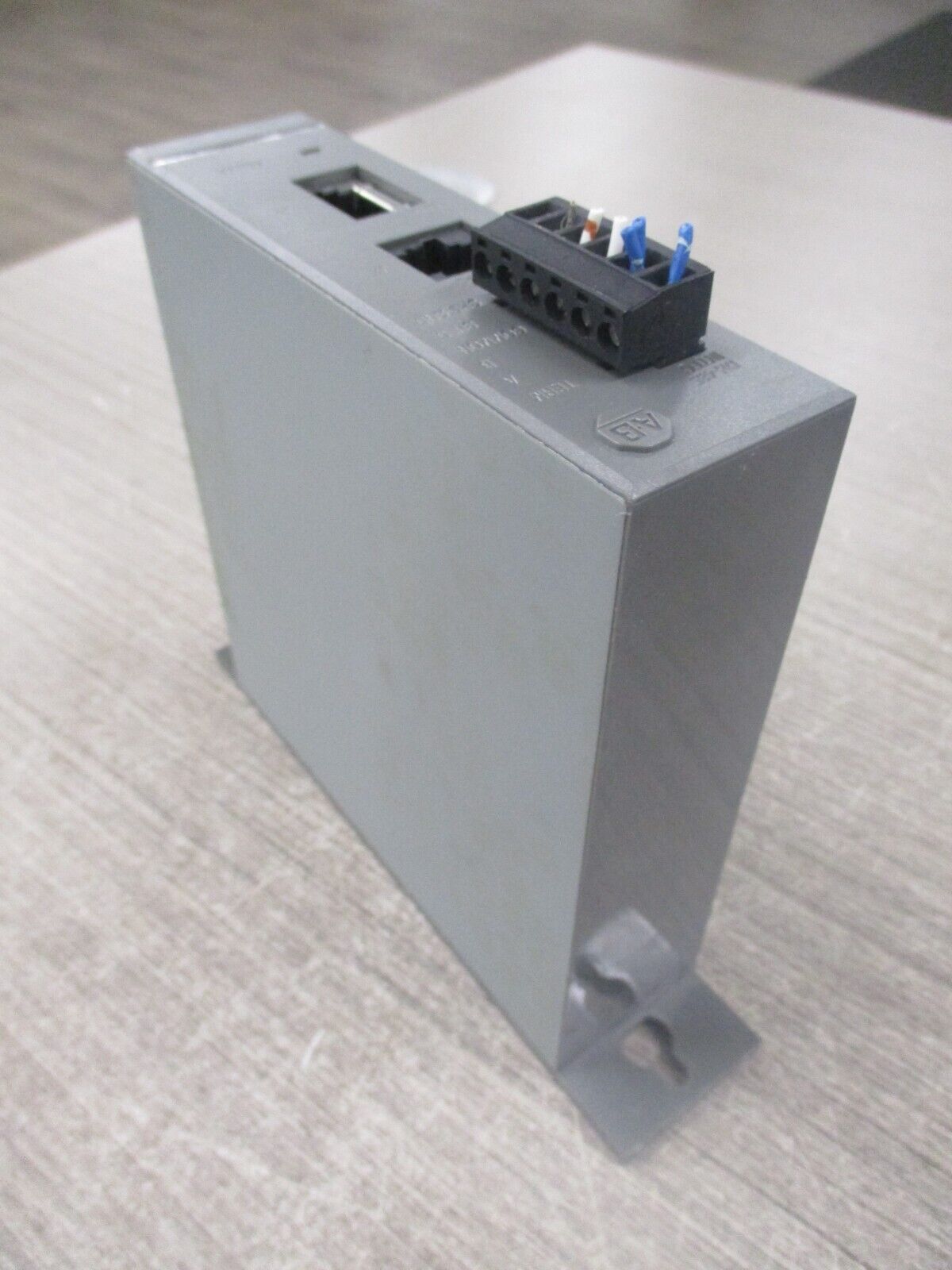 Allen-Bradley SLC 500 DH-485 Link Coupler 1747-AIC Ser. B 24VDC 190mA Used