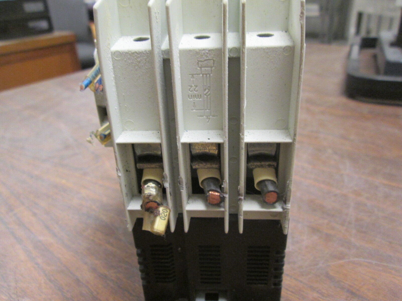 Siemens Sirius Motor Protector 3RV1742-5FD10 35A 600V w/ Aux Contact Used